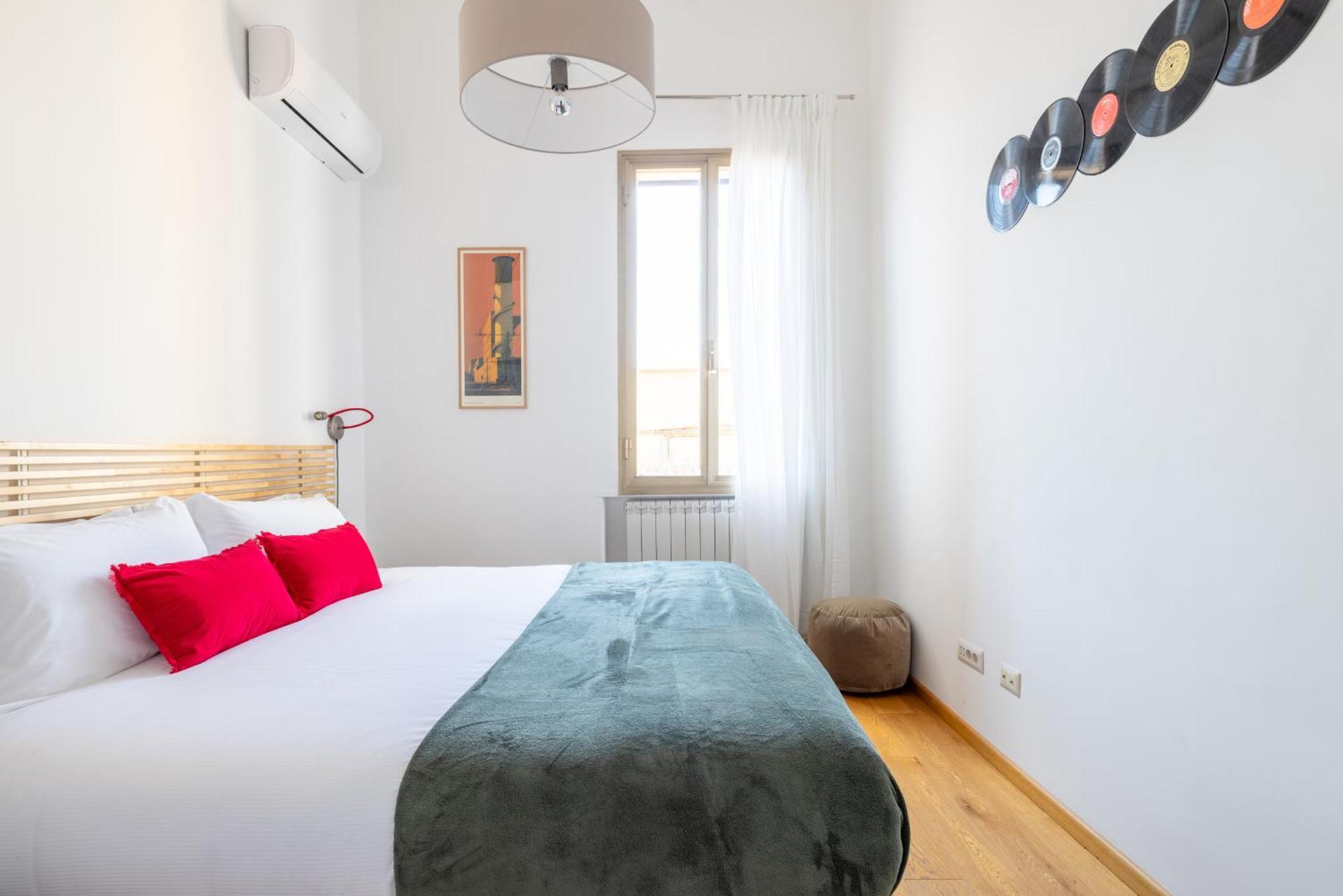 Elegant With Two Bedrooms *