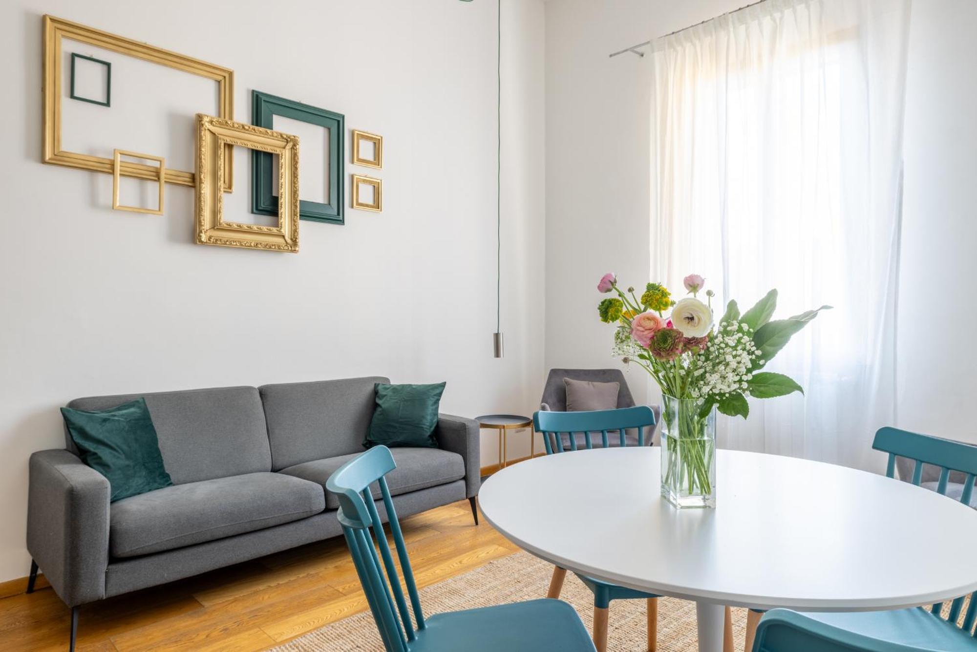 Elegant With Two Bedrooms *