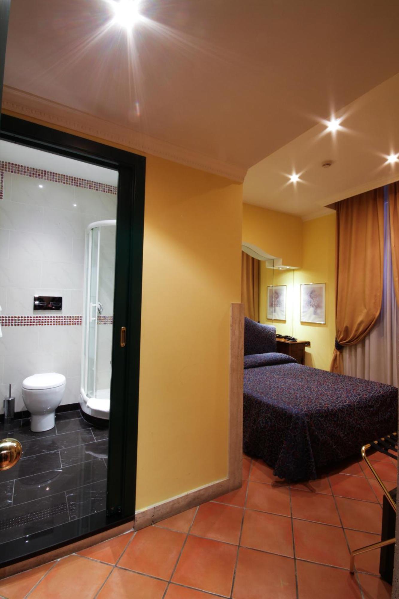 Hotel Canova Rome