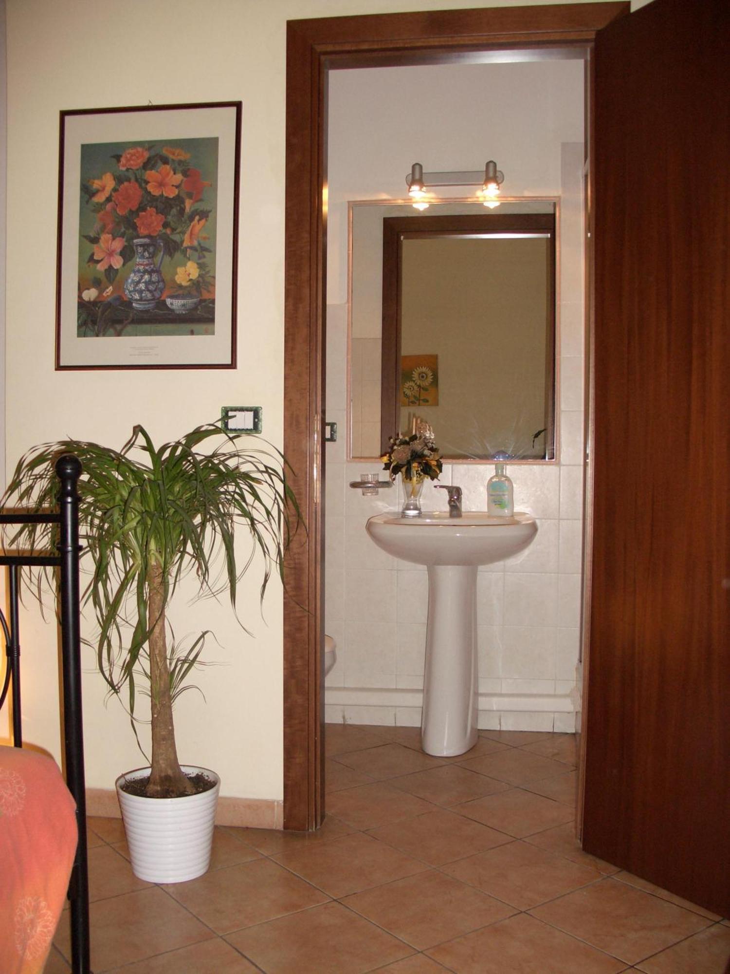 Guest house Titina 2*