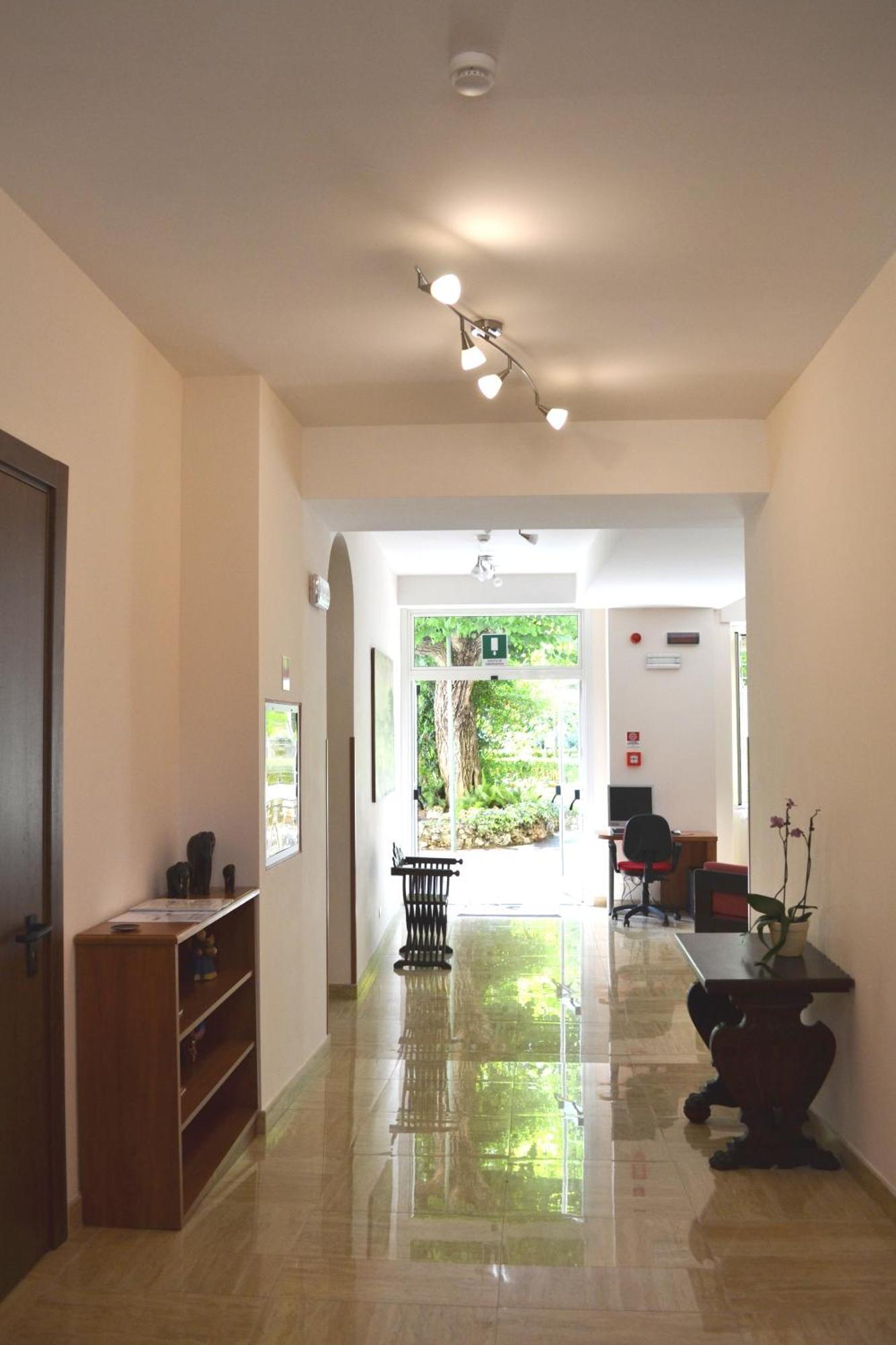 Bed & Breakfast Riari Rome