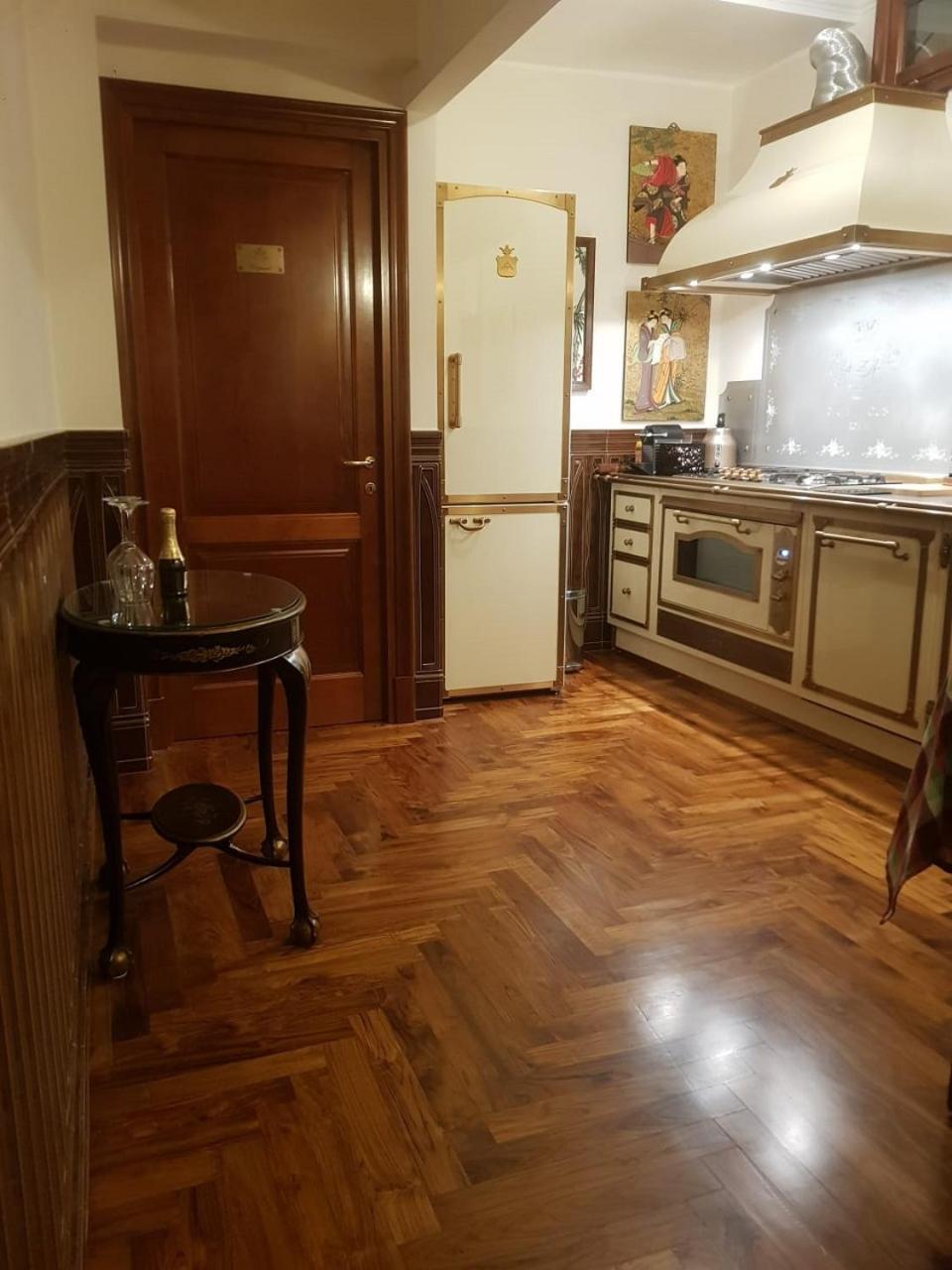 Guest house Regal House Navigatori 23 Rome