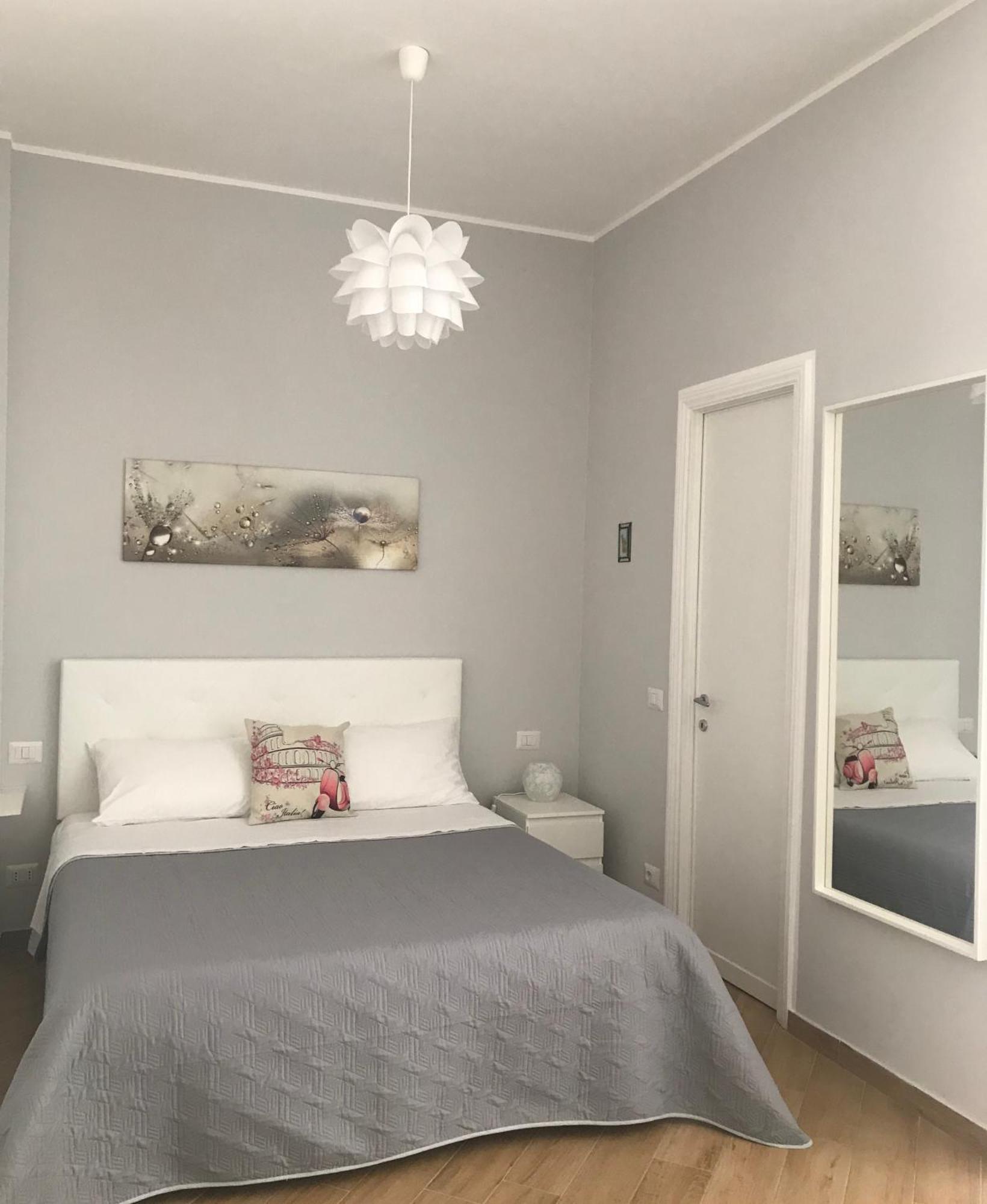 Lovely Little In Via Aurelia Rome