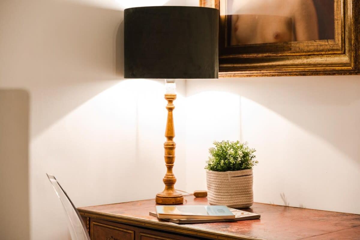 La Magnolia A C Balcony Office Piazza Navona Spanish Steps Rome