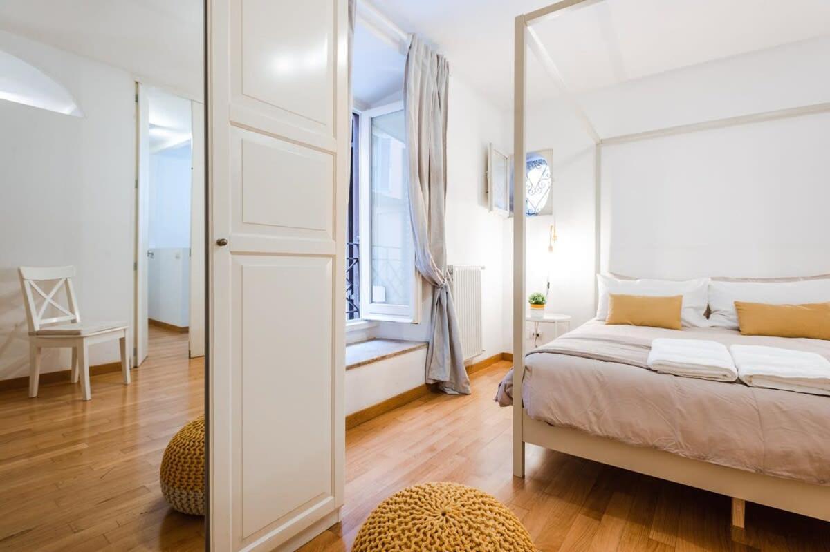 Apartment La Magnolia A C Balcony Office Piazza Navona Spanish Steps