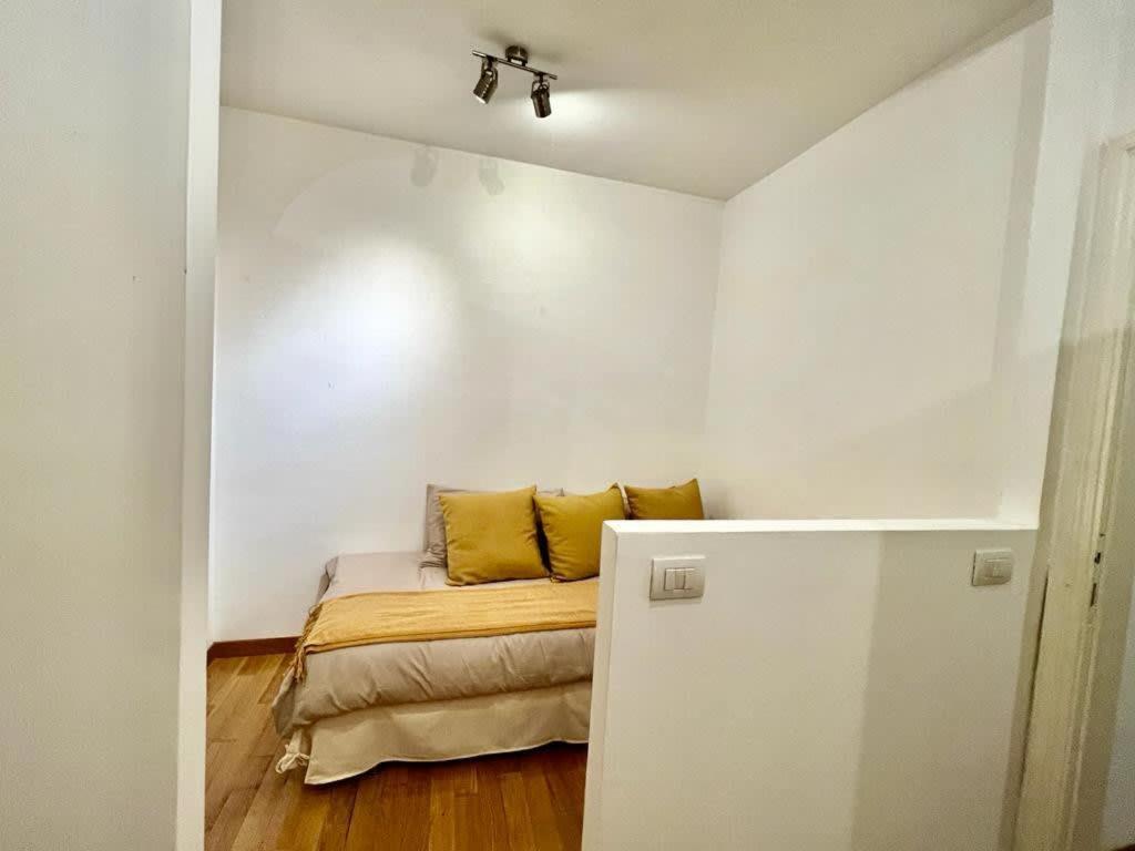 La Magnolia A C Balcony Office Piazza Navona Spanish Steps Rome