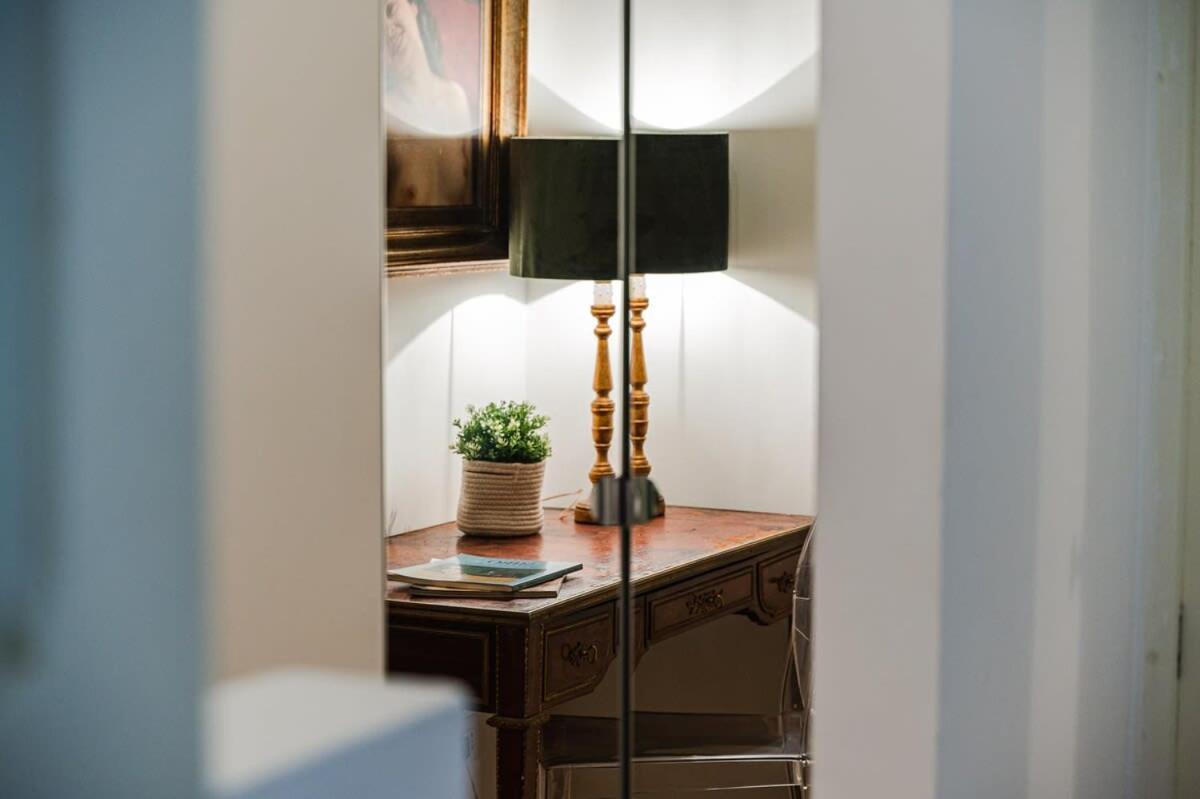 La Magnolia A C Balcony Office Piazza Navona Spanish Steps Rome