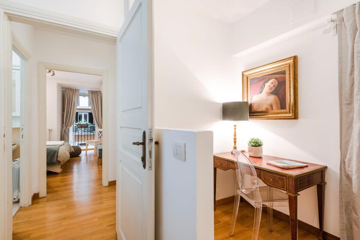 La Magnolia A C Balcony Office Piazza Navona Spanish Steps Rome
