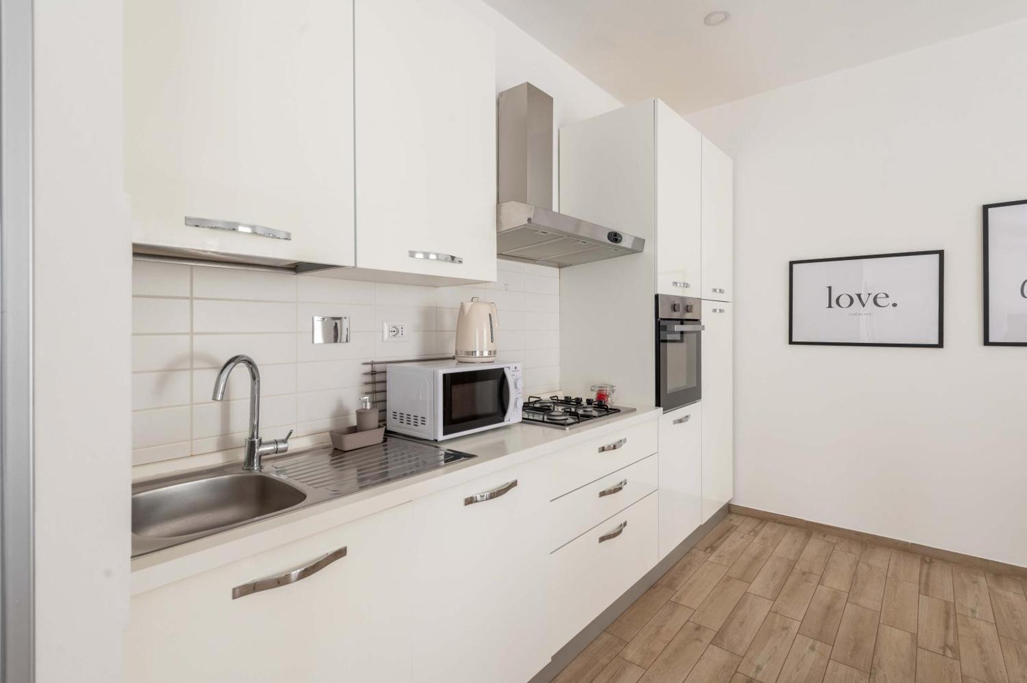 Apartment Loverhome 1