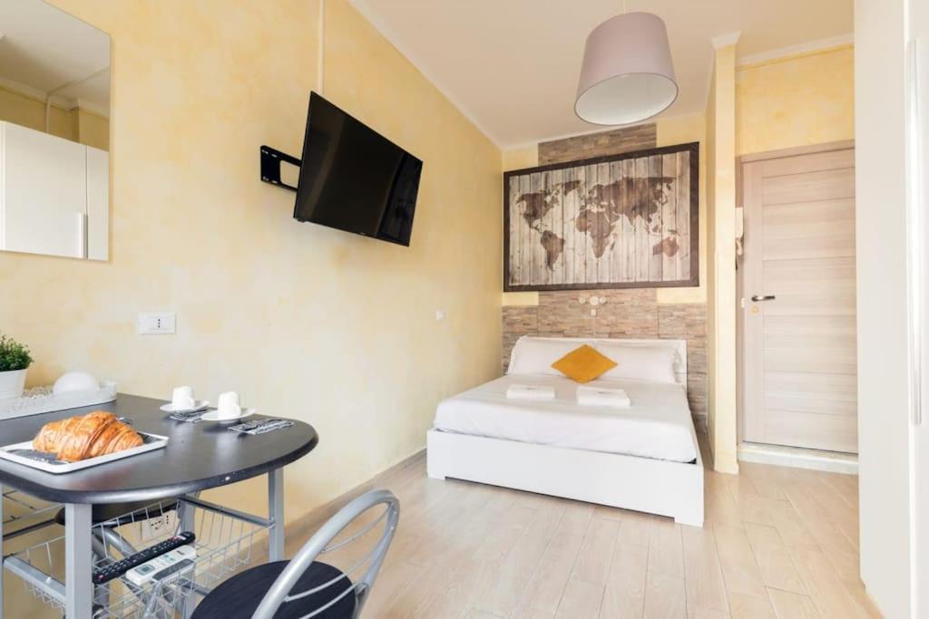 Private In A With Private Bathroom N3