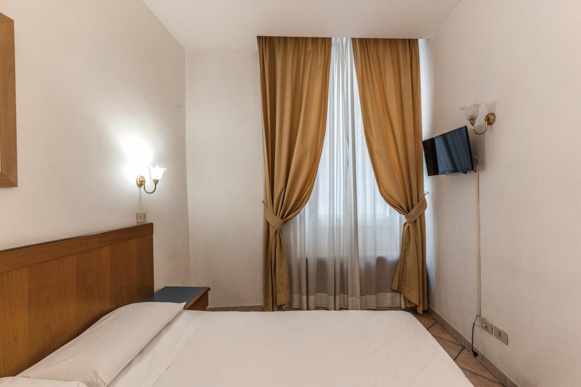 Hotel Pomezia Rome
