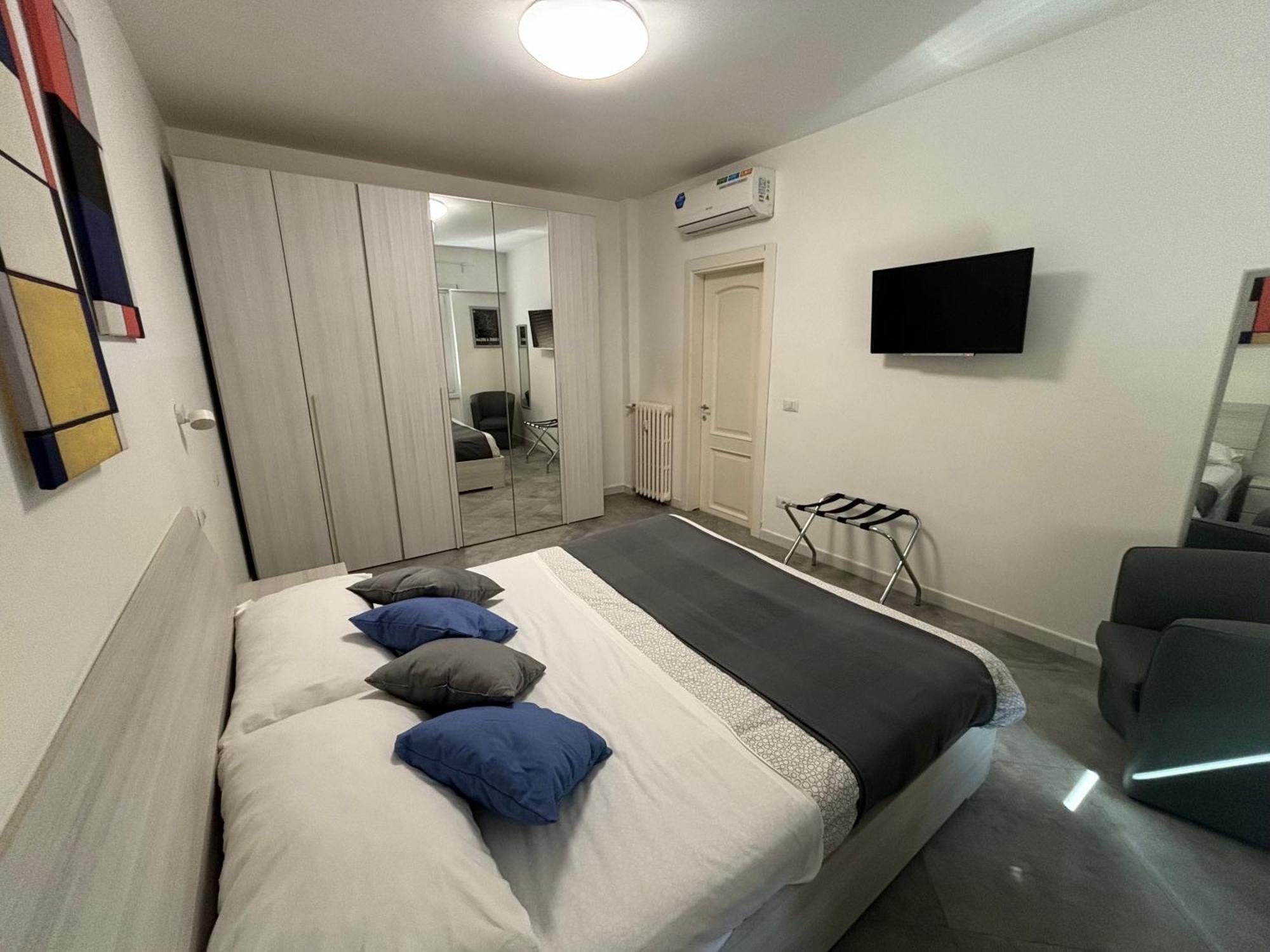 Apartment 4 Level *
