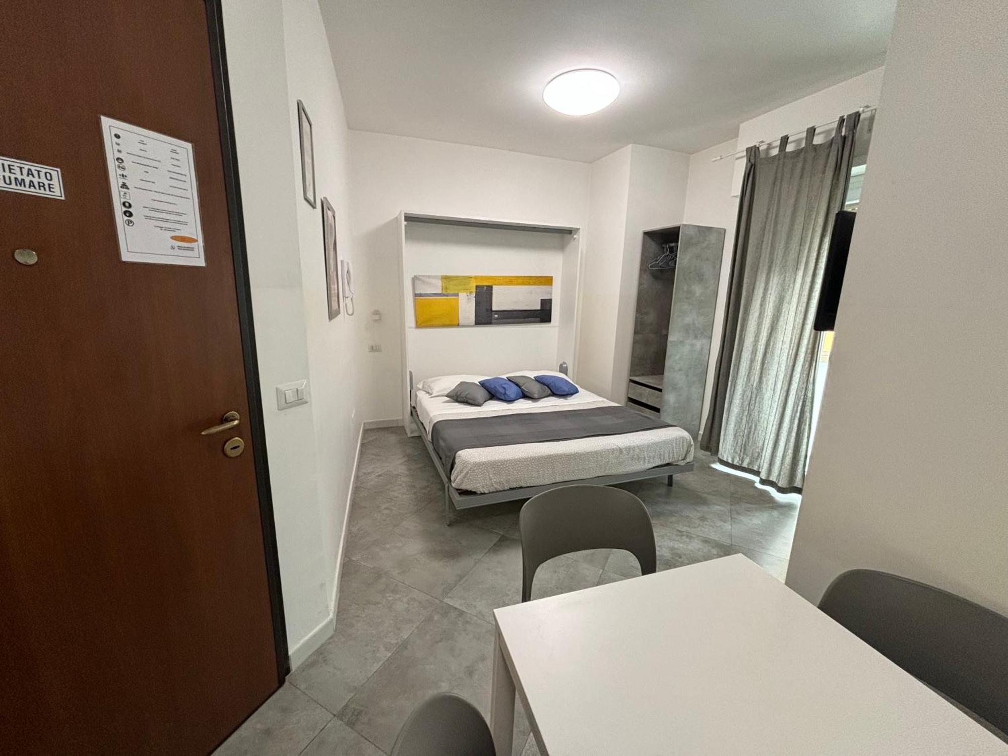 Apartment 4 Level Rome