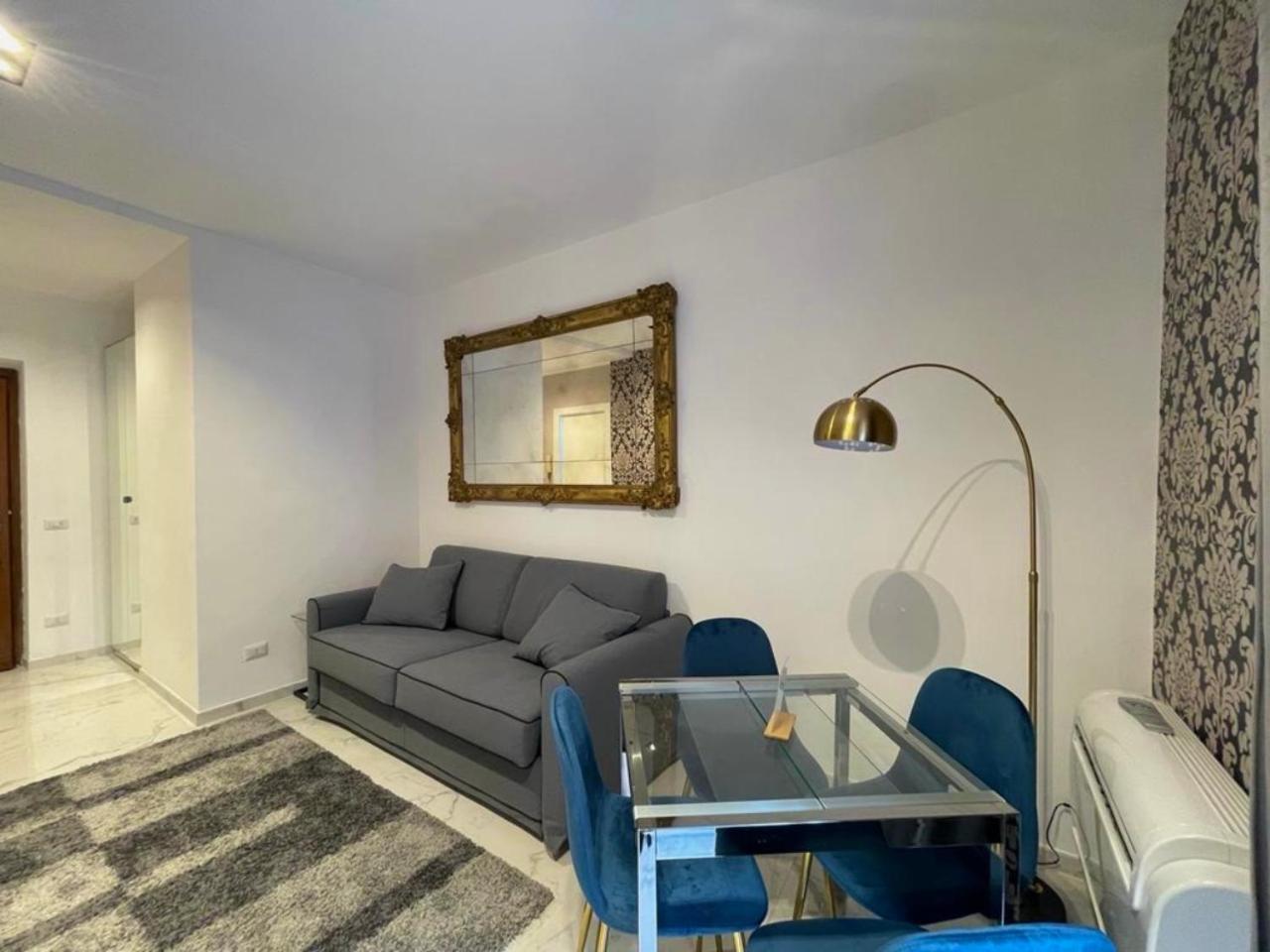 Apartment Sweethome Frezza Rome