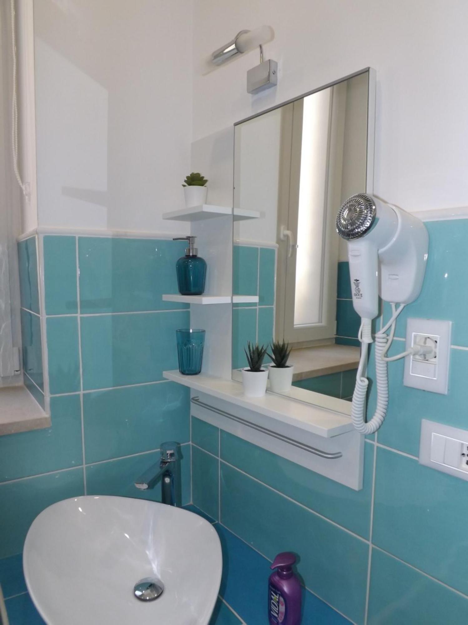 Apartment Nido Di Suite, Jacuzzi King Size, Metro C Rome