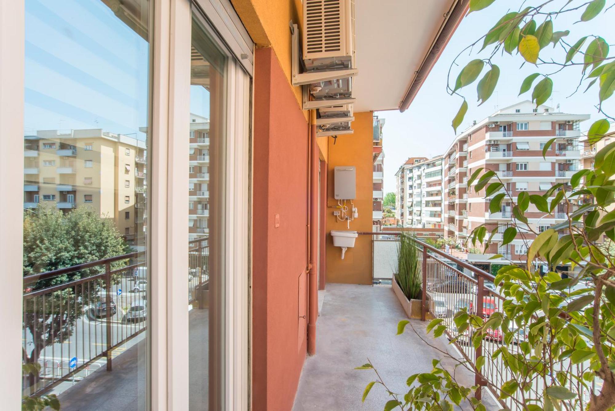 Apartment Garden Tuscolana - 200 Meters From The Metro Station *