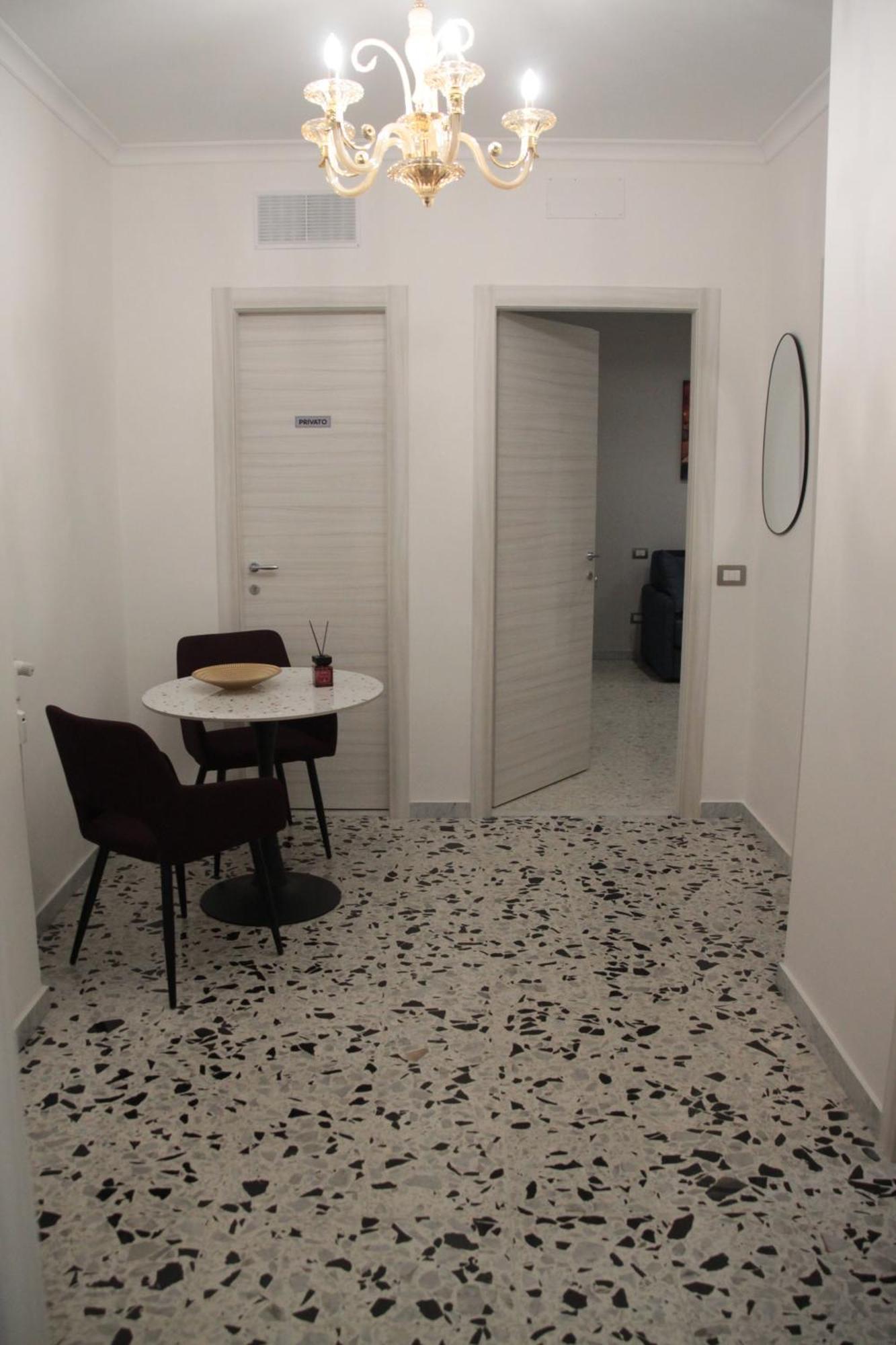 Hector Apartment