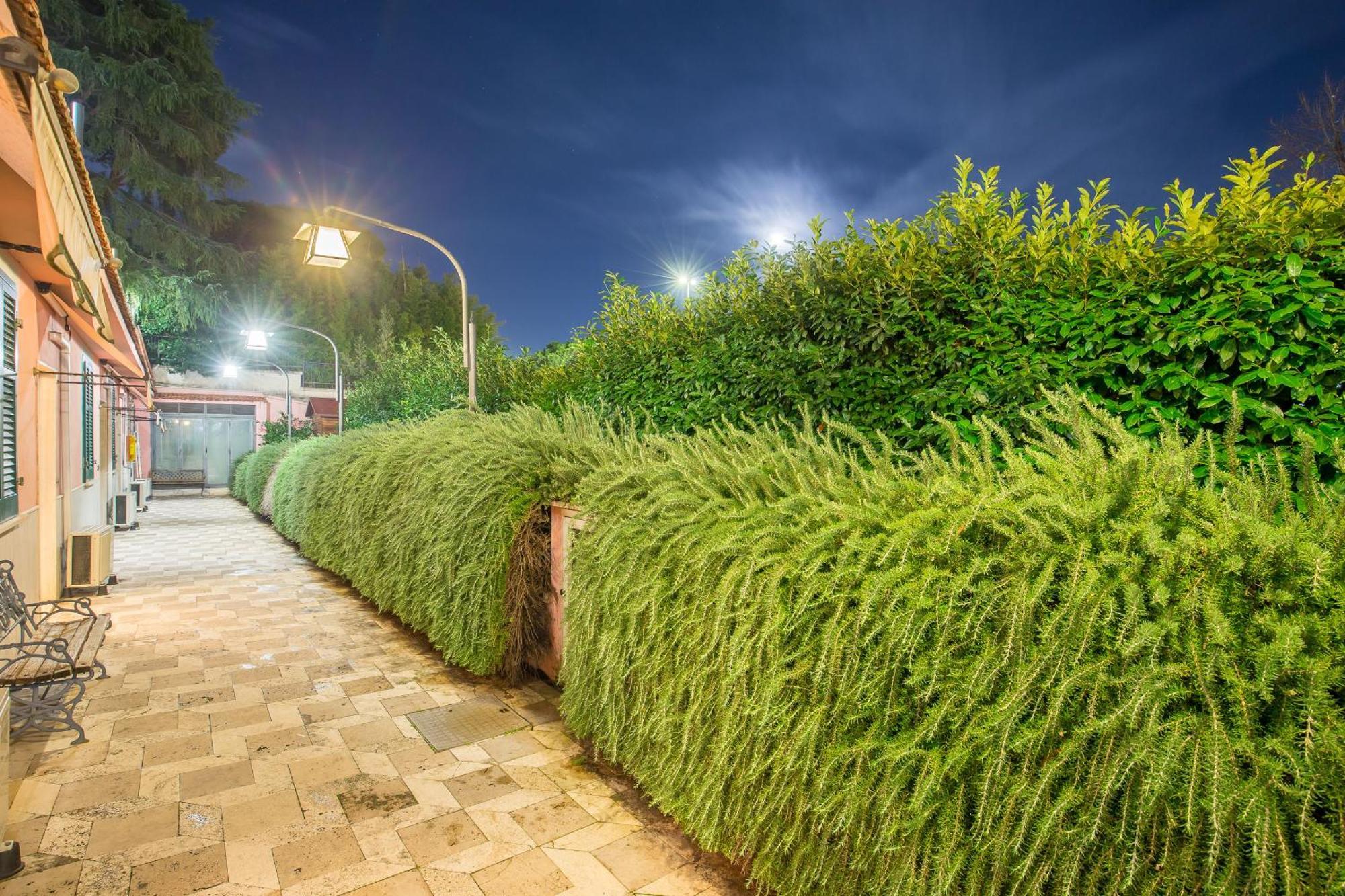 Arco Di Travertino Hotel Rome