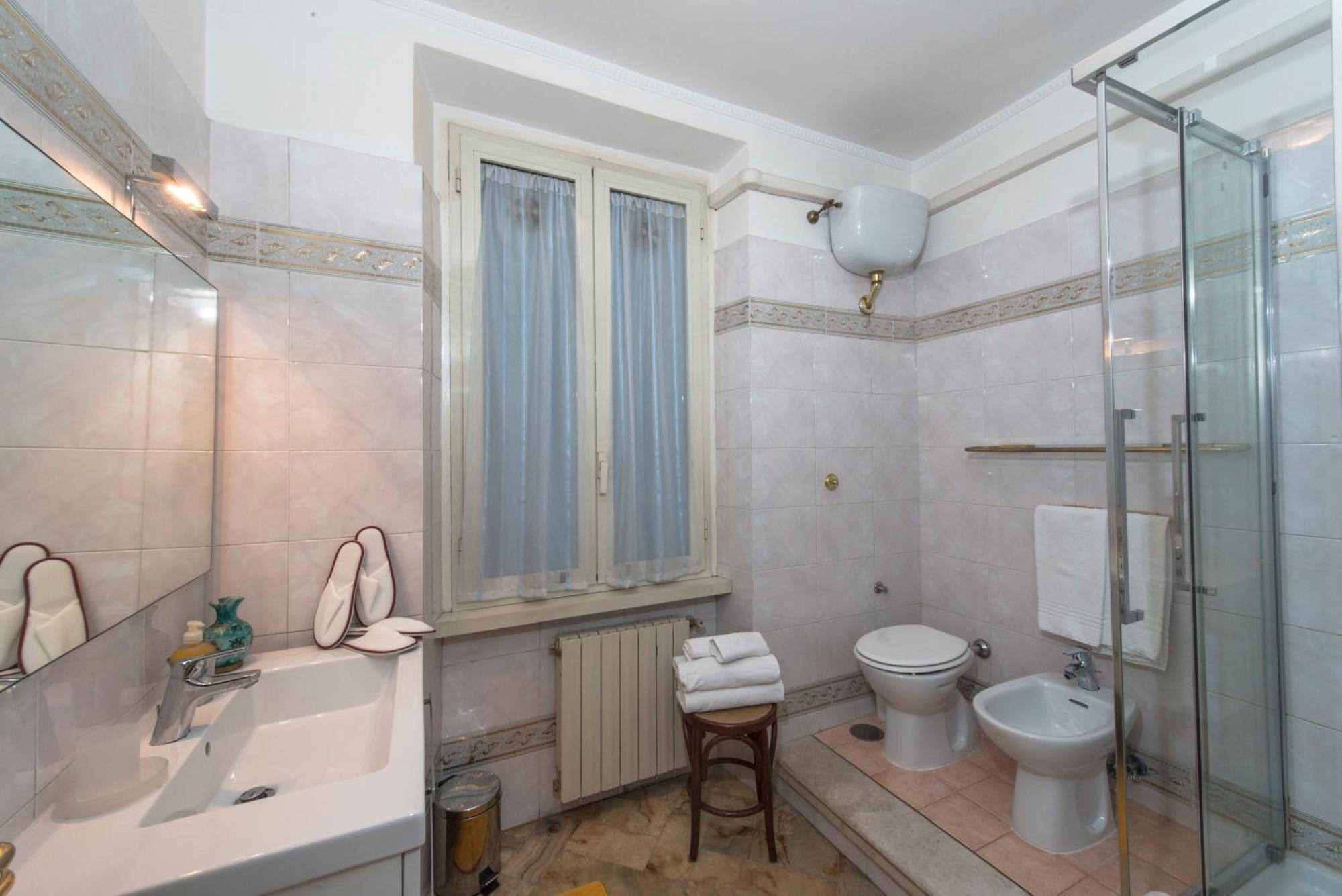 Apartment House Montebello Rome