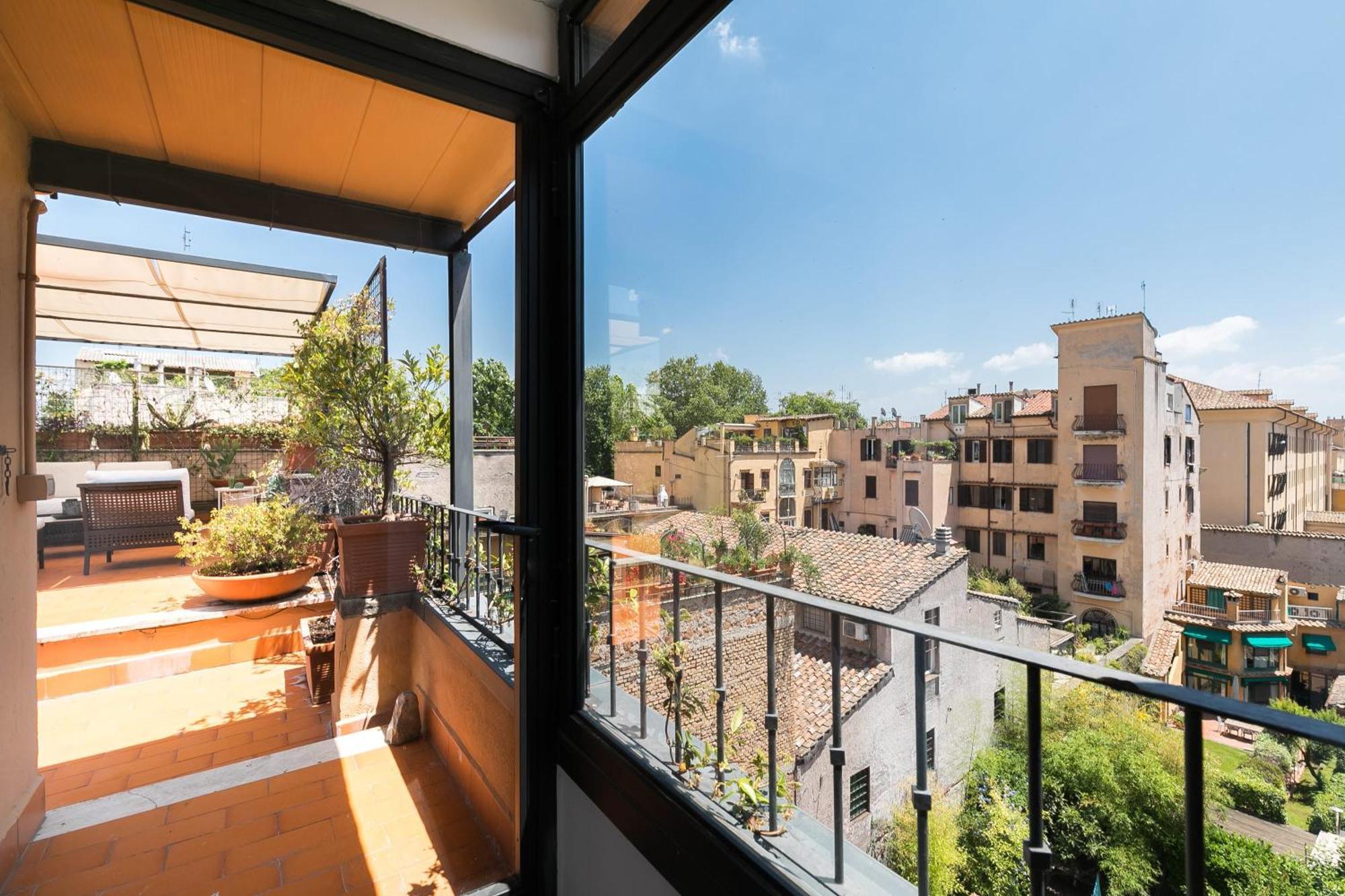 Trastevere Charming Penthouse Appartamento Roma