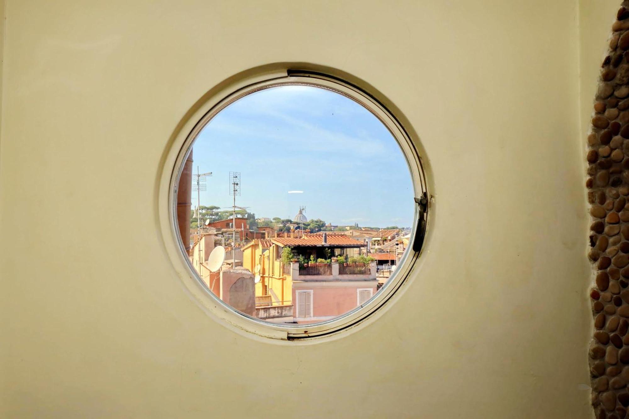 Apartment Vicolo Del Cinque Penthouse | Romeloft Rome
