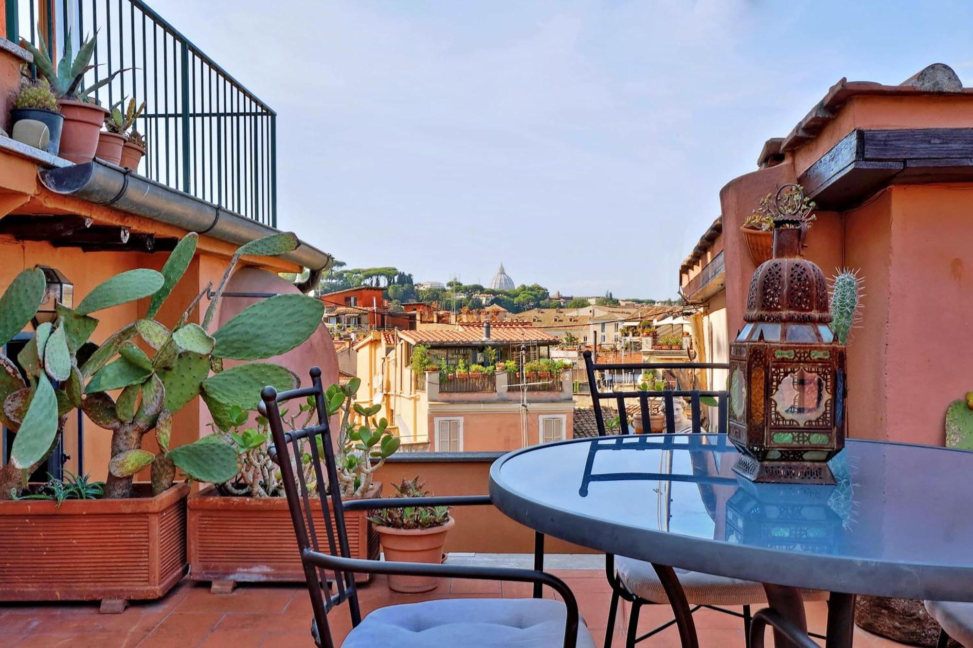 Apartment Vicolo Del Cinque Penthouse | Romeloft Rome