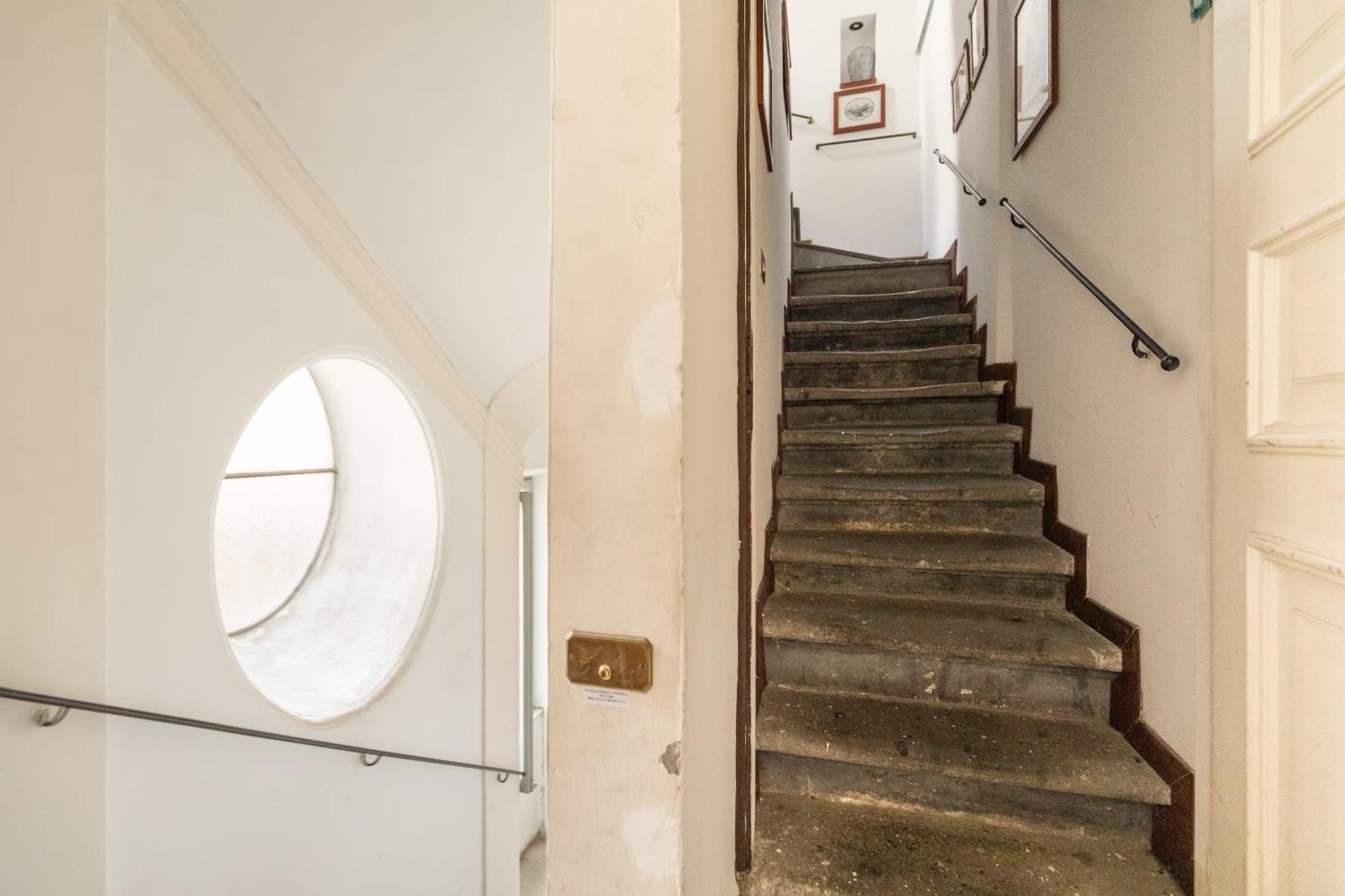 Piazza Mattei Terrace | Romeloft Apartment Rome
