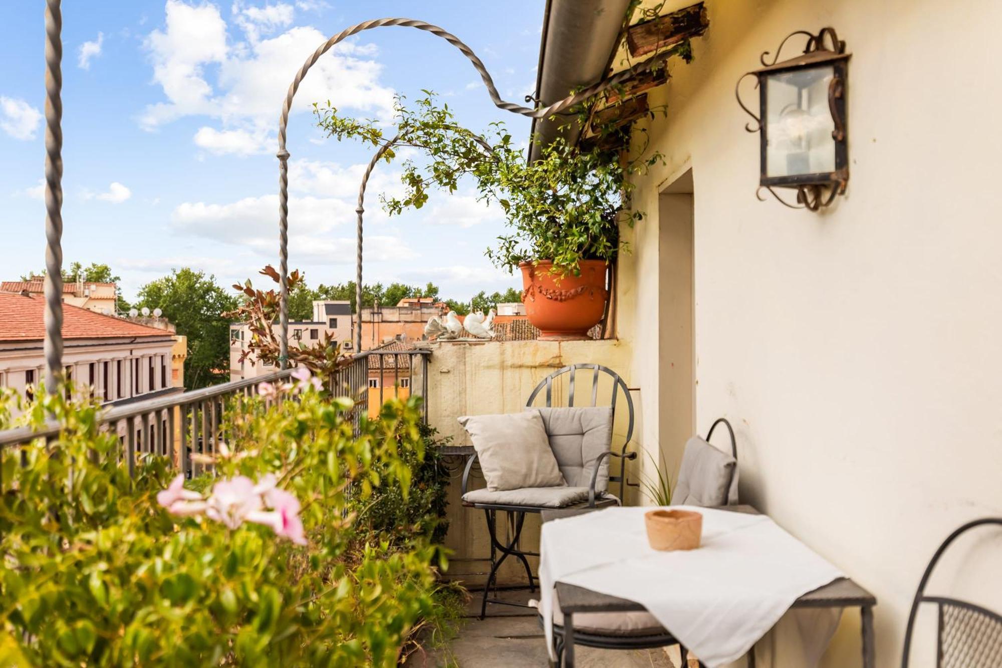 Apartment Piazza Mattei Terrace | Romeloft *