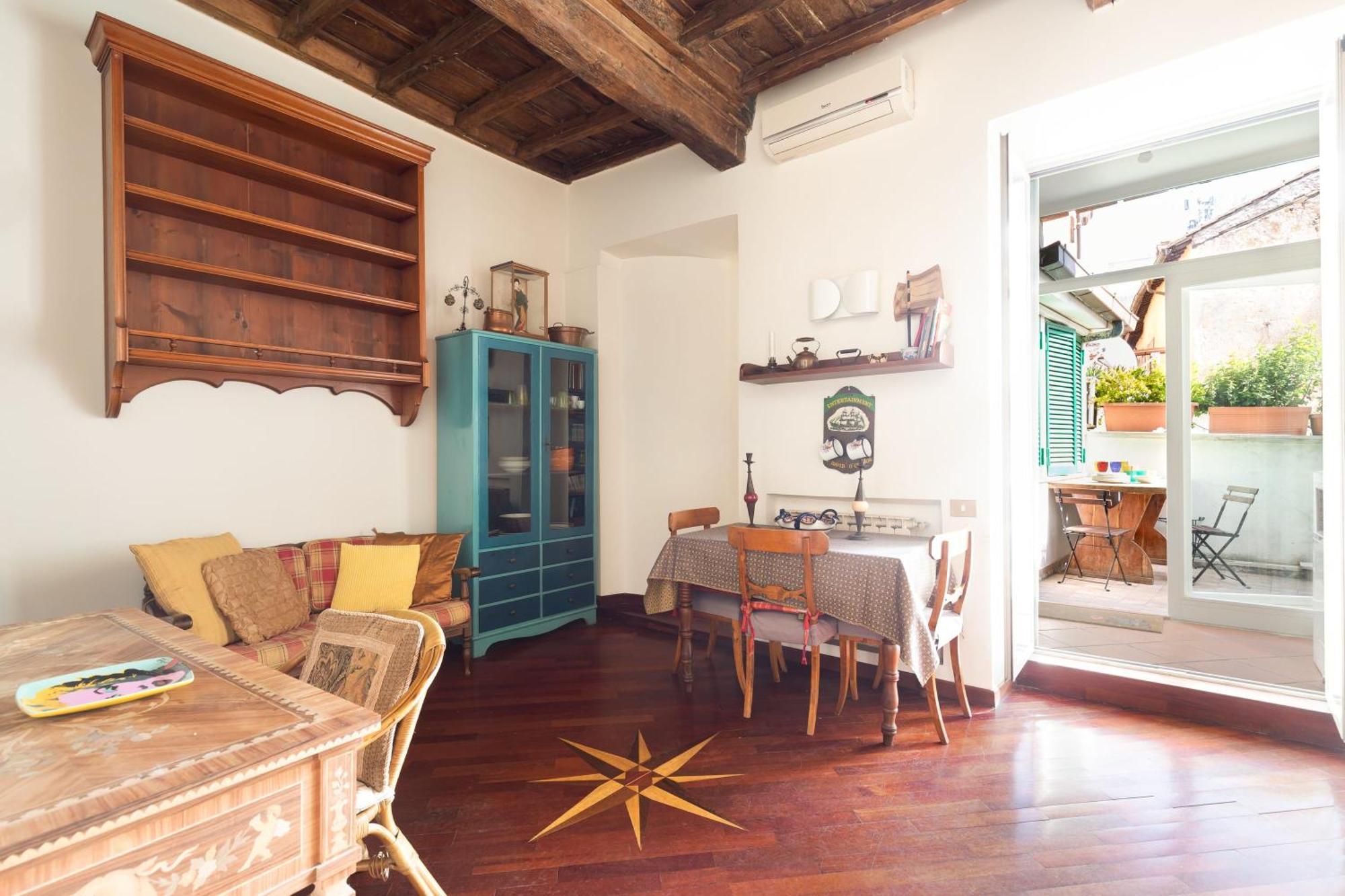 Apartment Scala Charming | Romeloft Rome