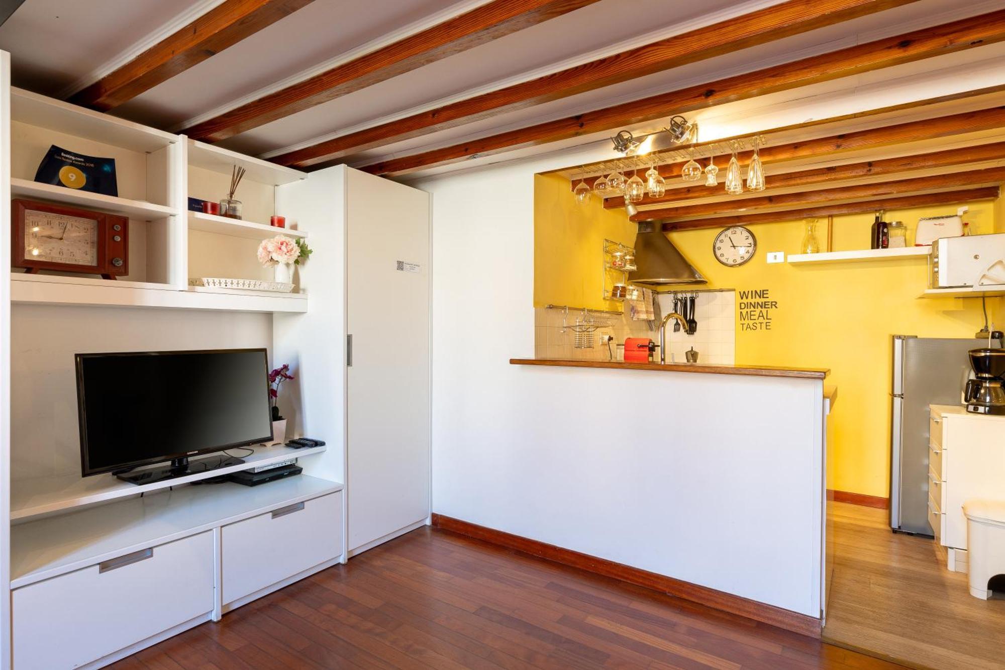 Colosseum Romantic Loft Apartment