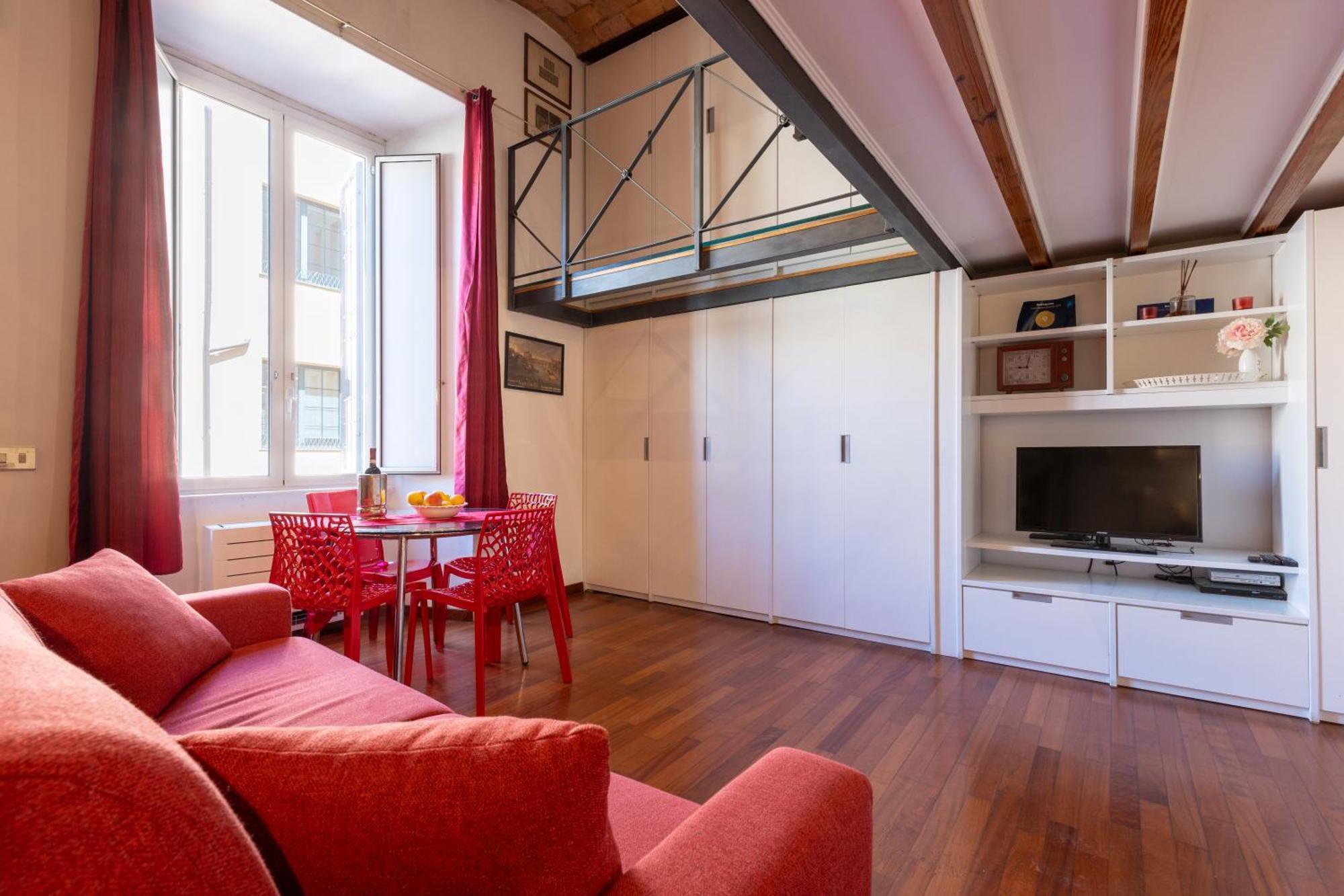 Colosseum Romantic Loft Apartment Rome
