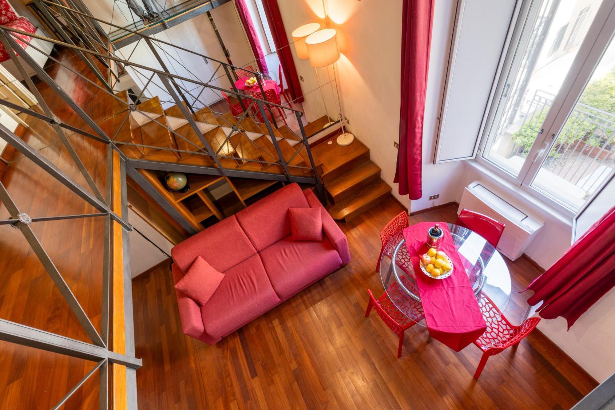 Colosseum Romantic Loft Apartment Rome