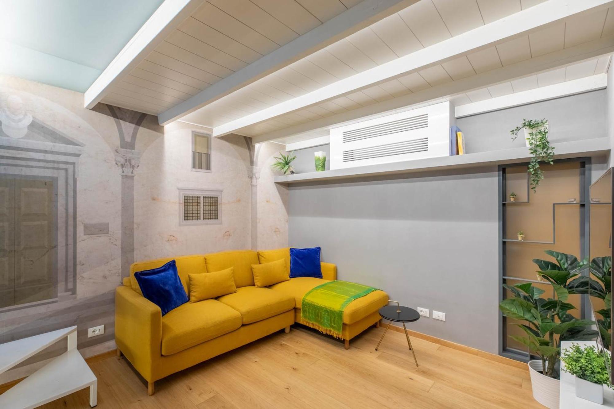 Iflat Glass And Stone Loft Apartment