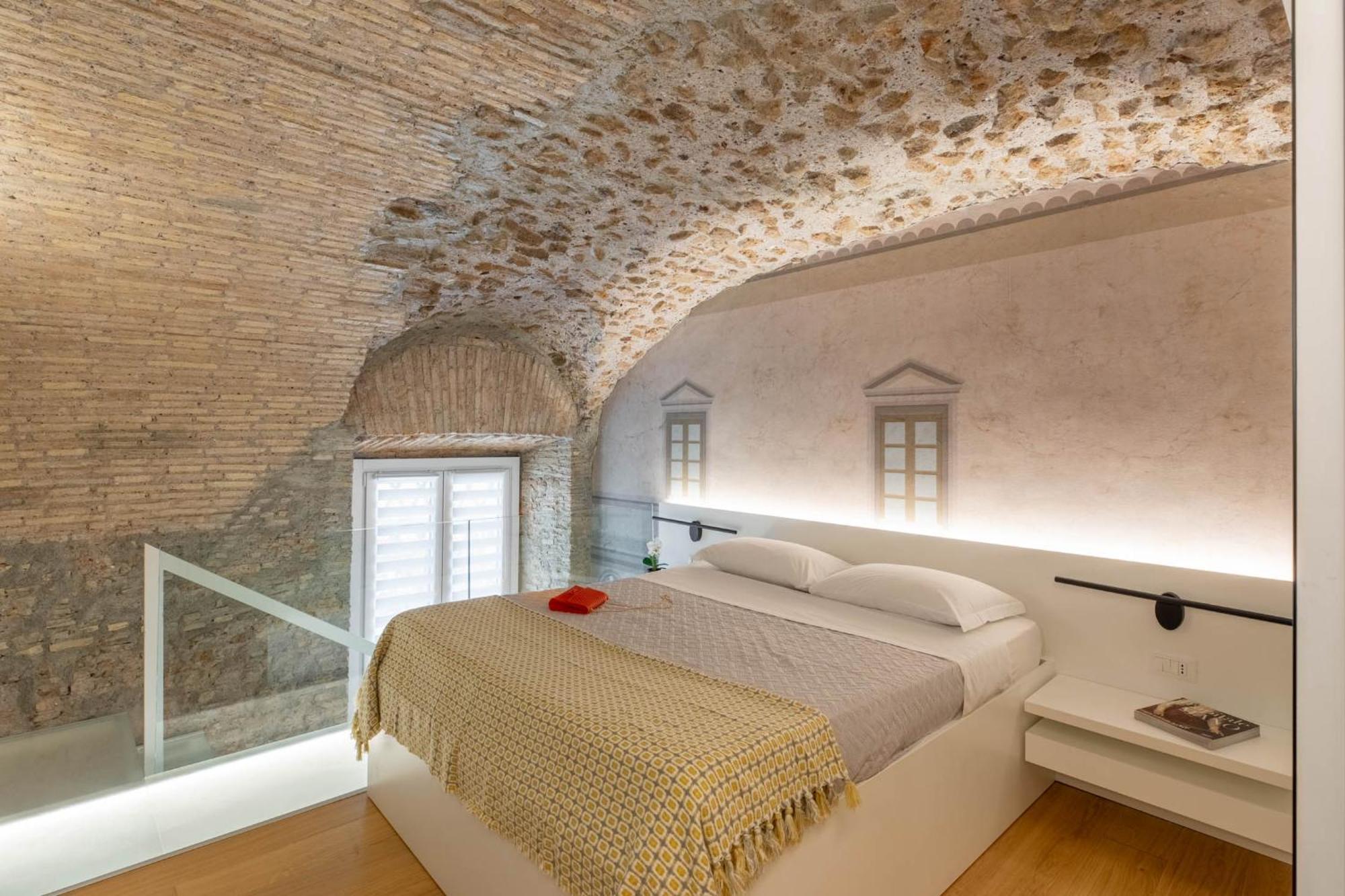 Apartment Iflat Glass And Stone Loft Rome