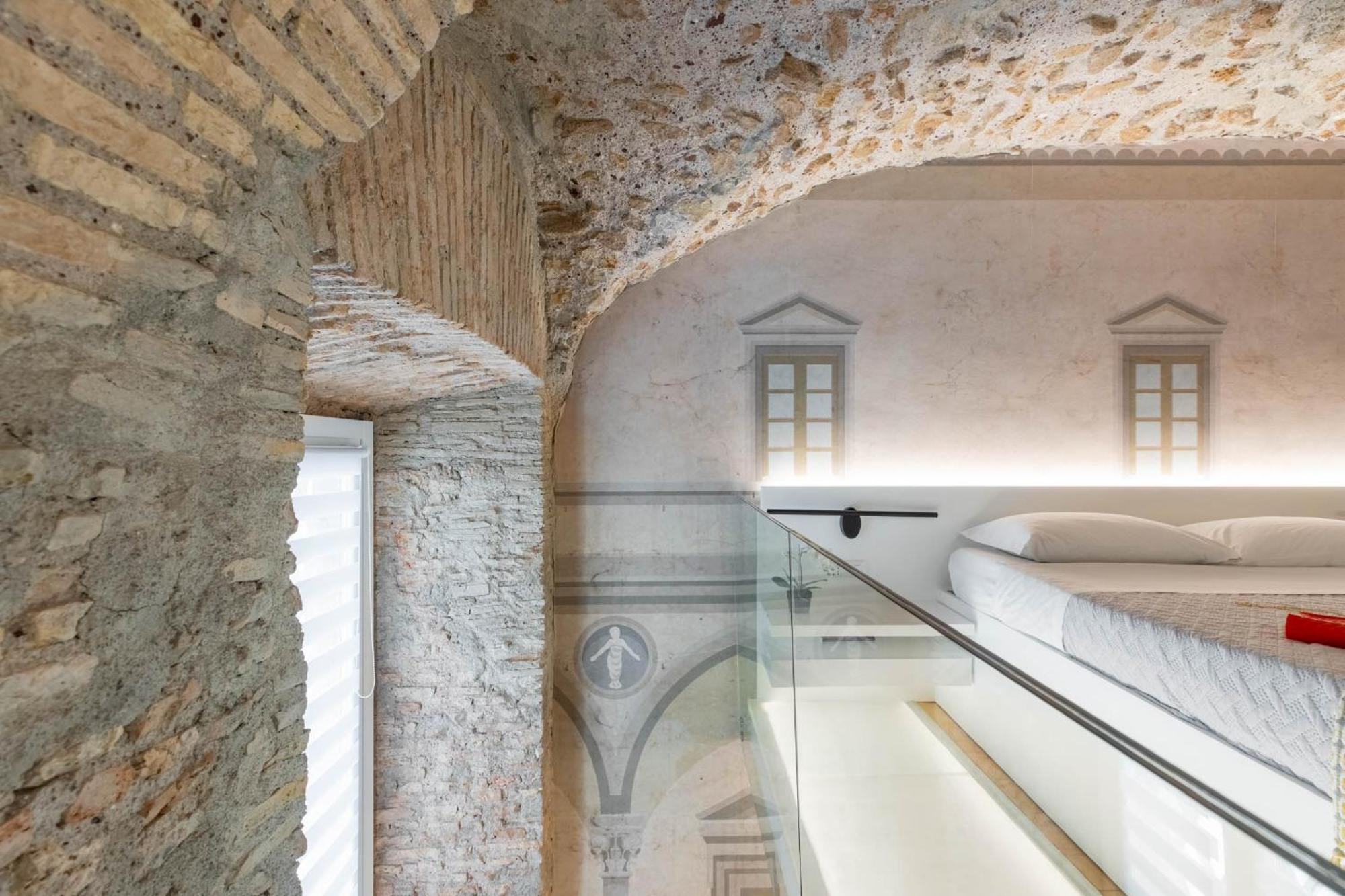 Iflat Glass And Stone Loft Rome