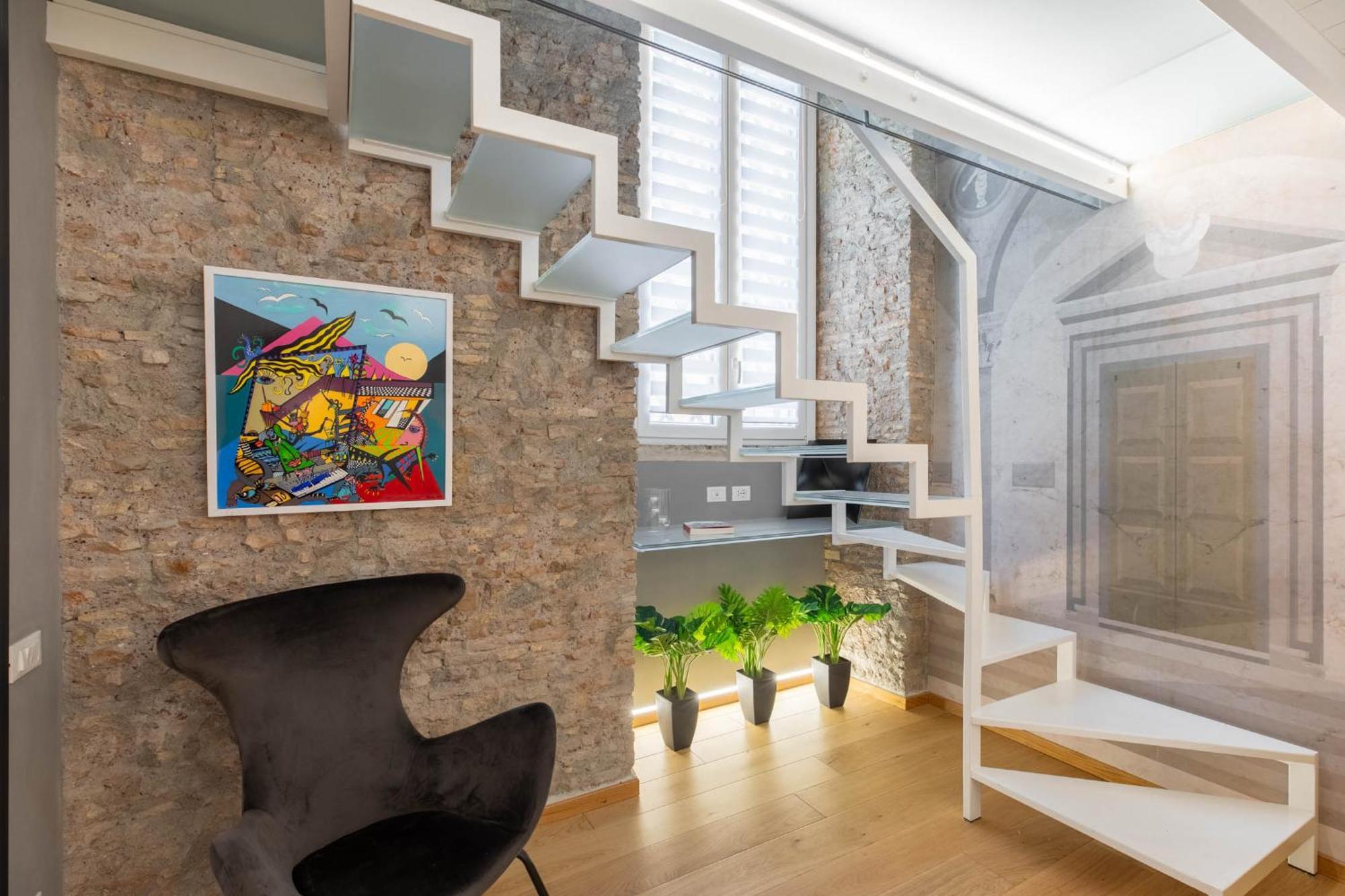 Iflat Glass And Stone Loft Apartment *