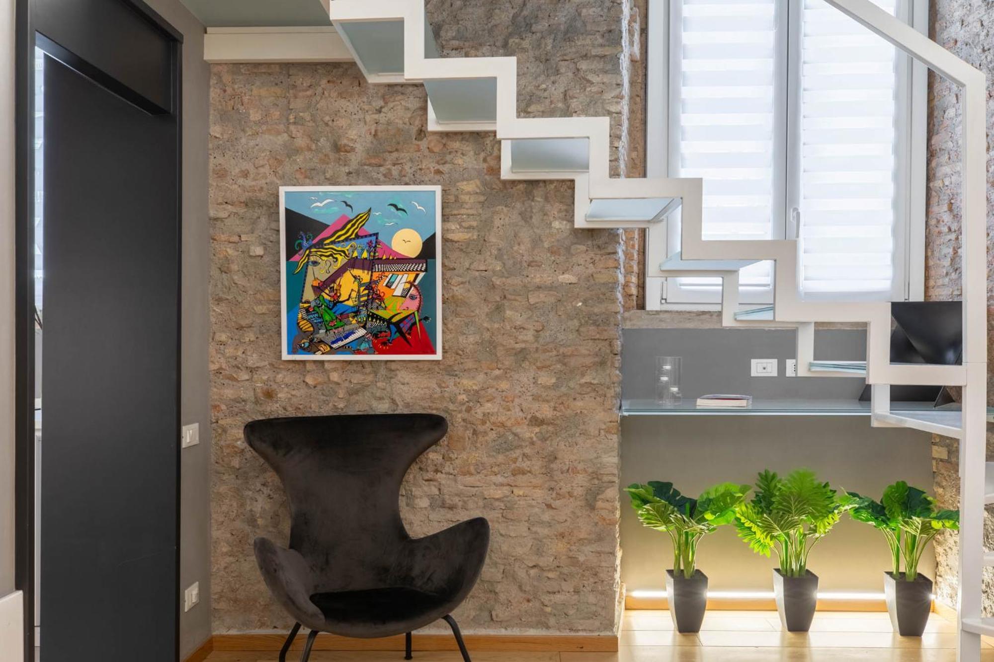 Iflat Glass And Stone Loft Apartment