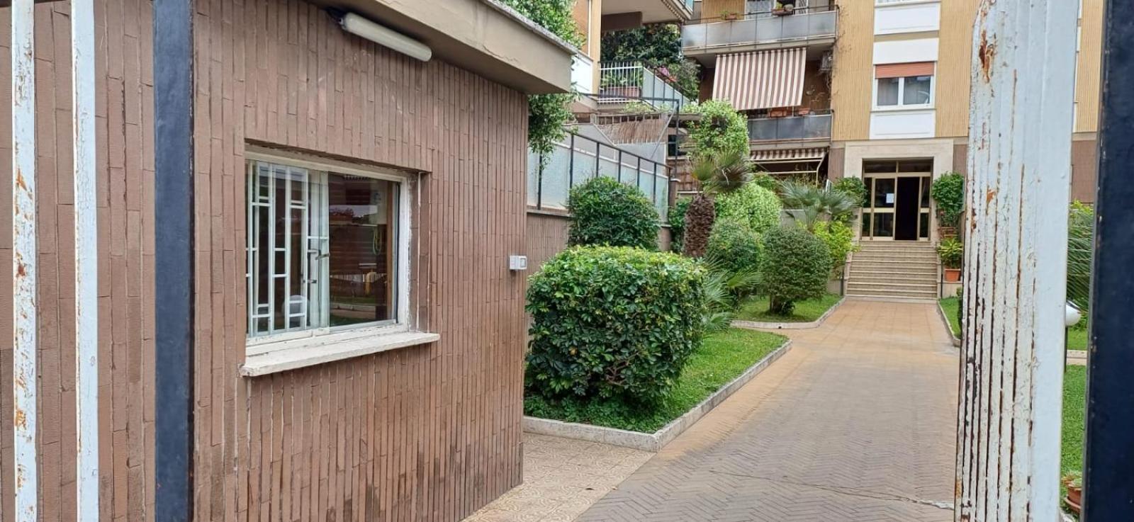 Con Giardino Via Silvestri Appartamento *