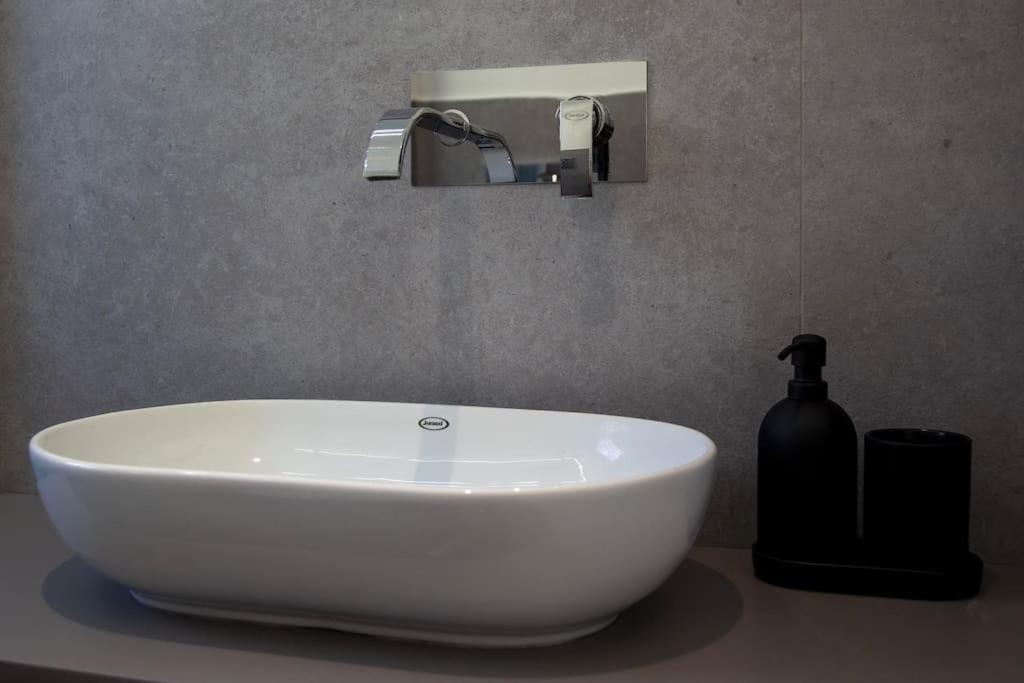 Modern And Stylish Flat Next To Metro * Rome