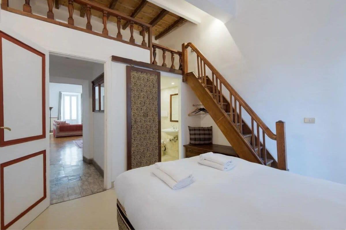 Farnese Designer Loft By Romeloft Rome