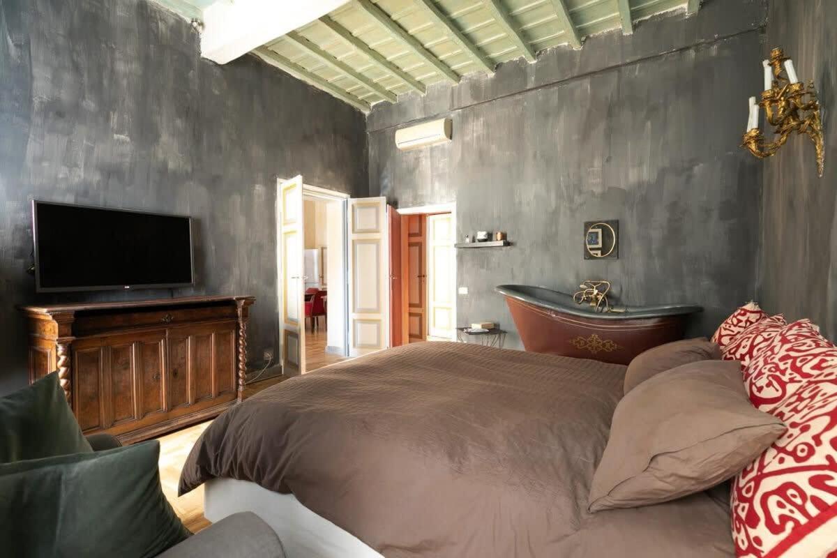 Farnese Designer Loft By Romeloft Apartment Rome