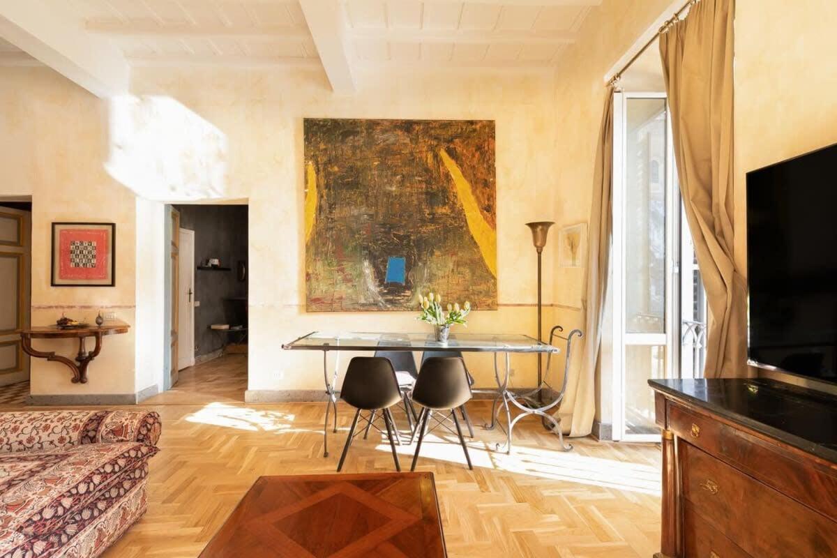 Farnese Designer Loft By Romeloft