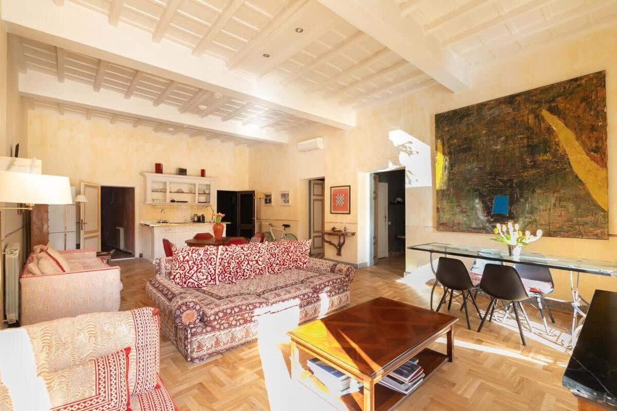 Apartment Farnese Designer Loft By Romeloft *
