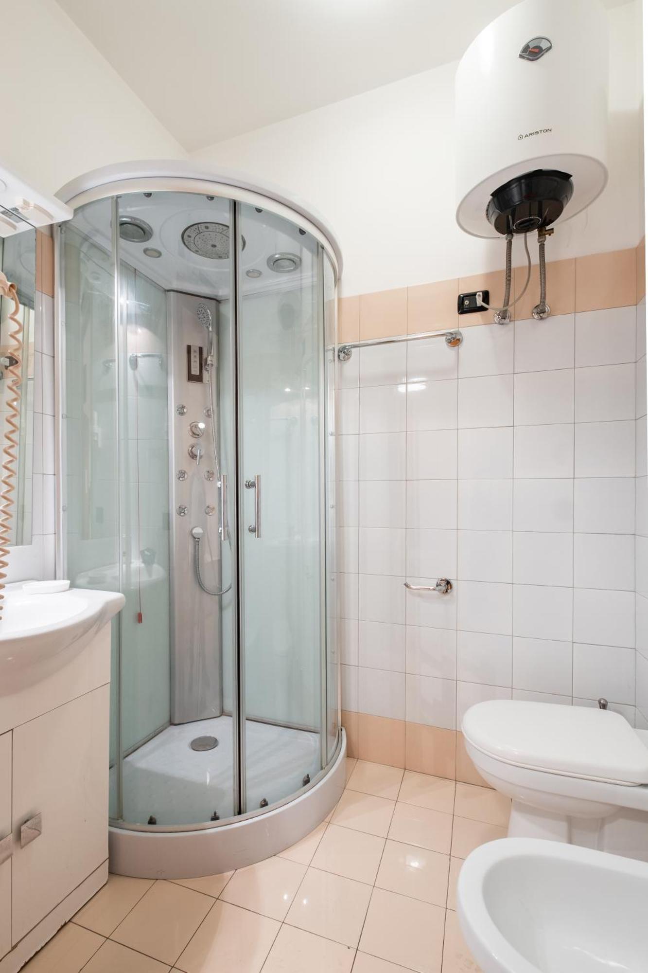 Apartment 4bnb - Reale House Rome