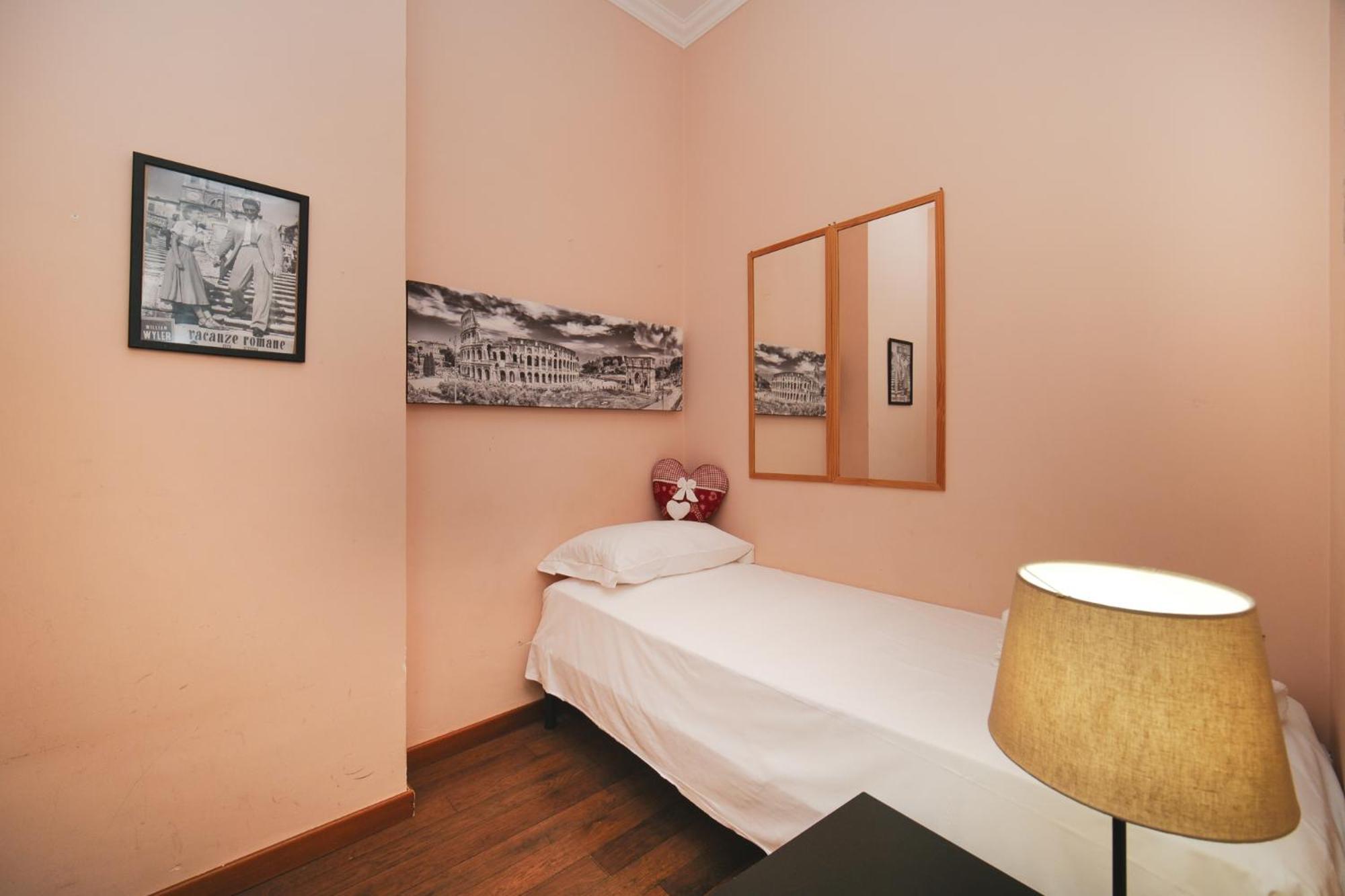 Pettinari By Buddyrent Apartment