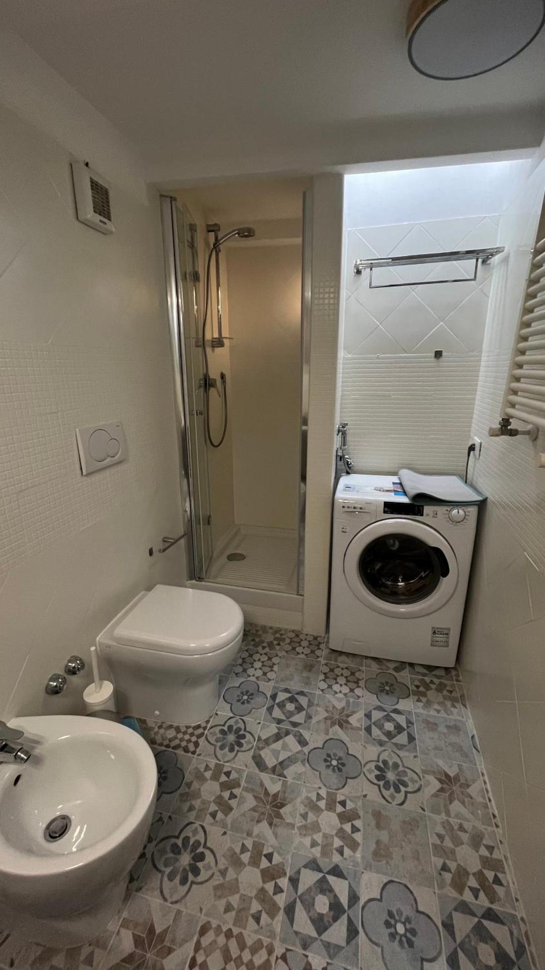 Holiday In Testaccio 2terraces 2room 3guest *