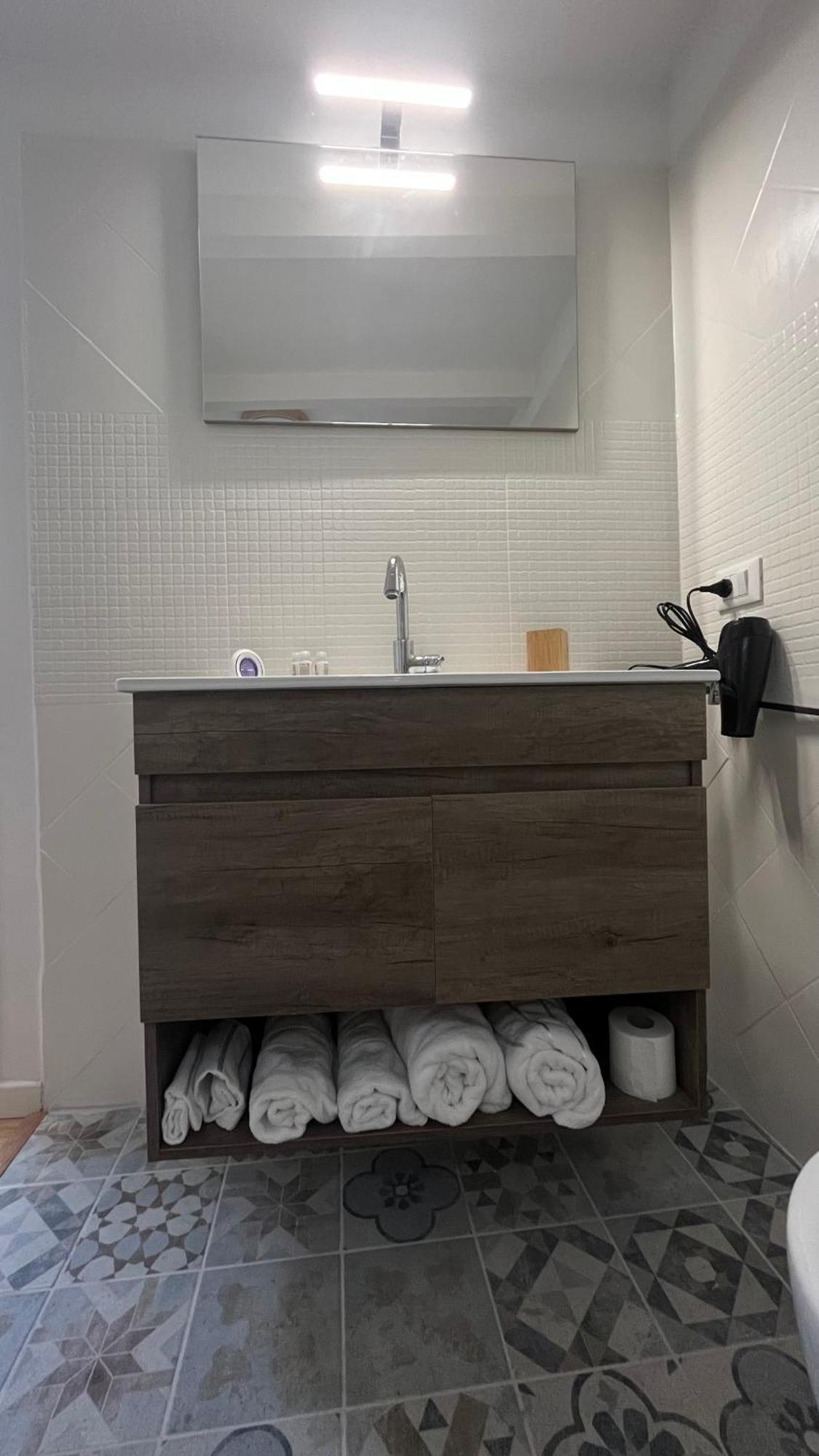 Holiday In Testaccio 2terraces 2room 3guest Holiday home