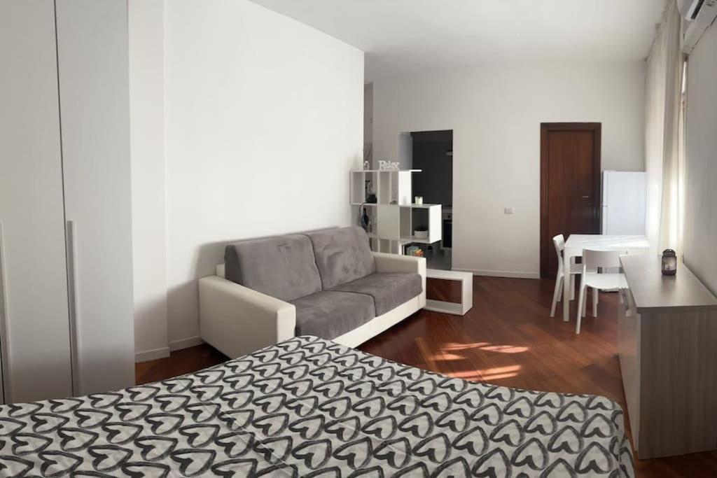 Apartment Happy Days *