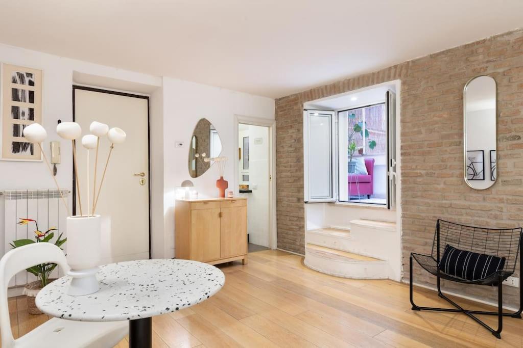 Appartamento Design Loft Near Colosseo Roma