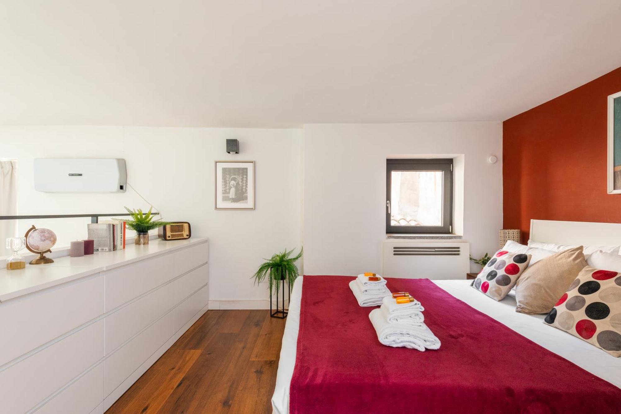Apartment Loft Via Della Scala With Terrace Rome